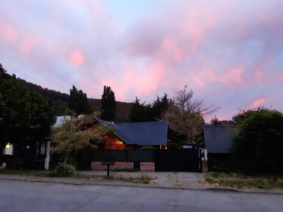 La Casa del Viejo Manzano