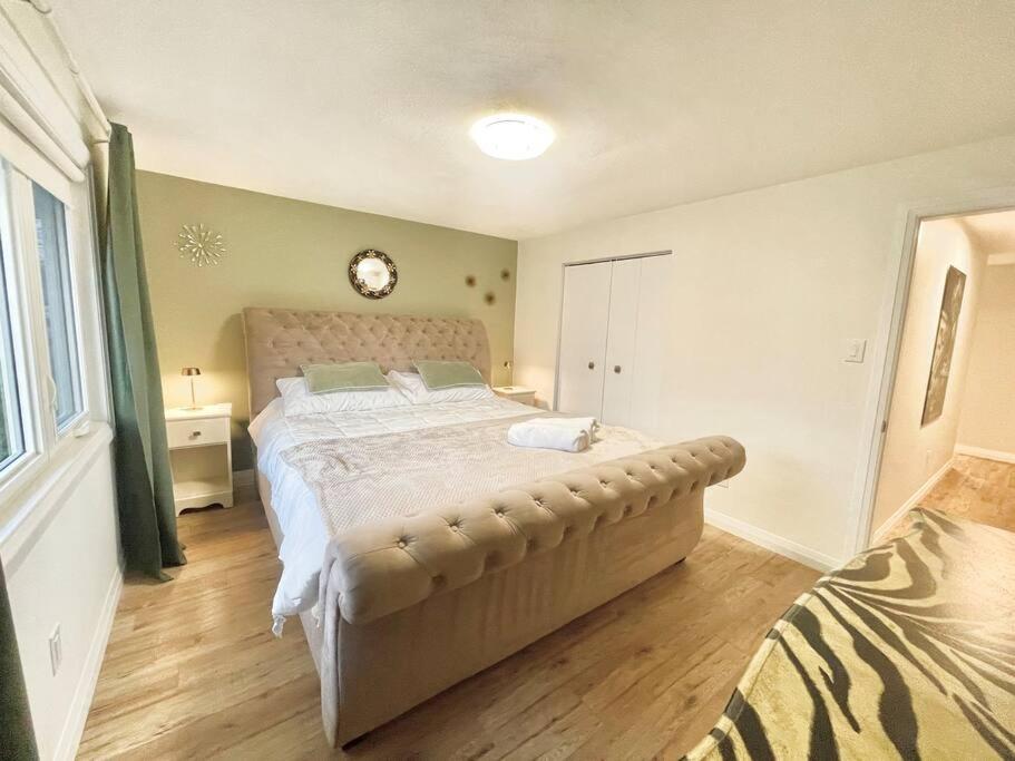 3 Bdr Bungalow in Burlington