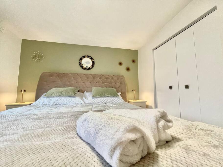 3 Bdr Bungalow in Burlington