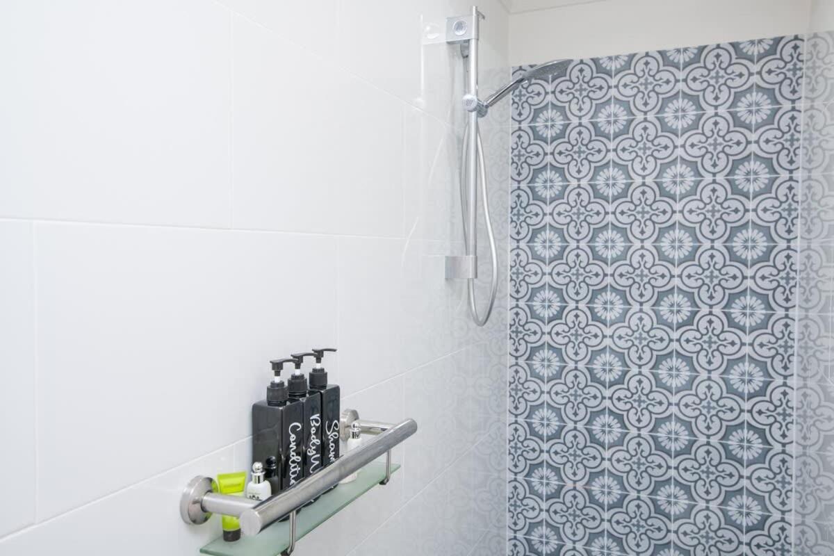Blue Door Apartment 2 - CBD, Heritage, Ideal for Work