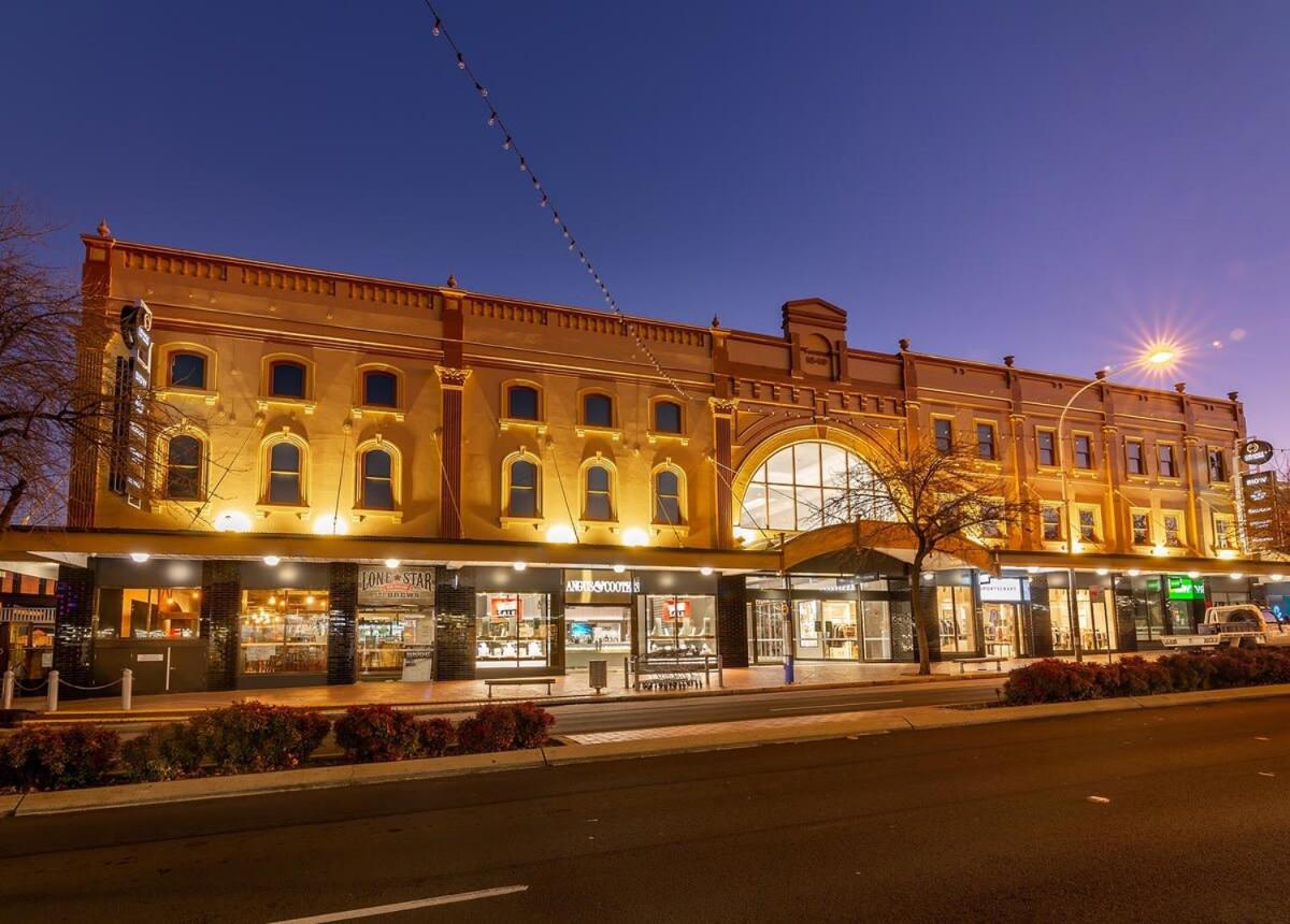 Blue Door Apartment 2 - CBD, Heritage, Ideal for Work
