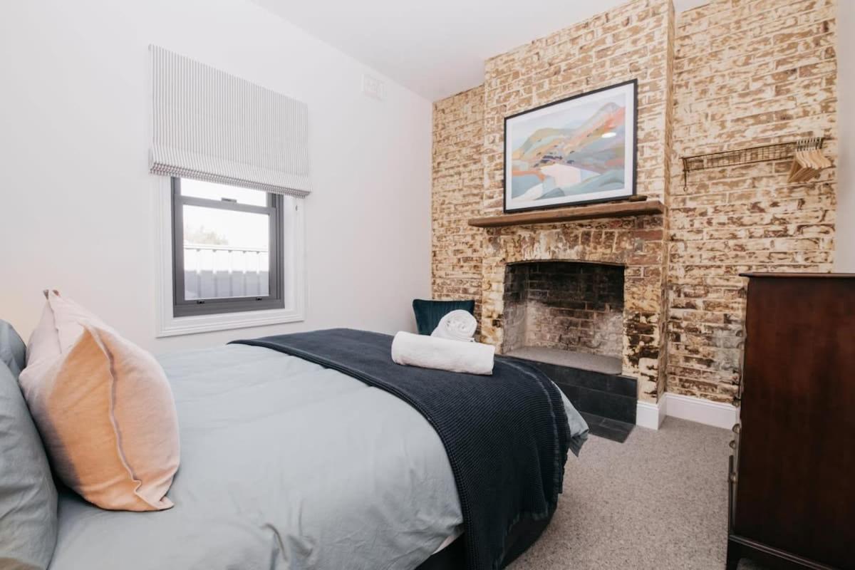 Dimby Cottage Beautifully Restored Heritage Home view 2