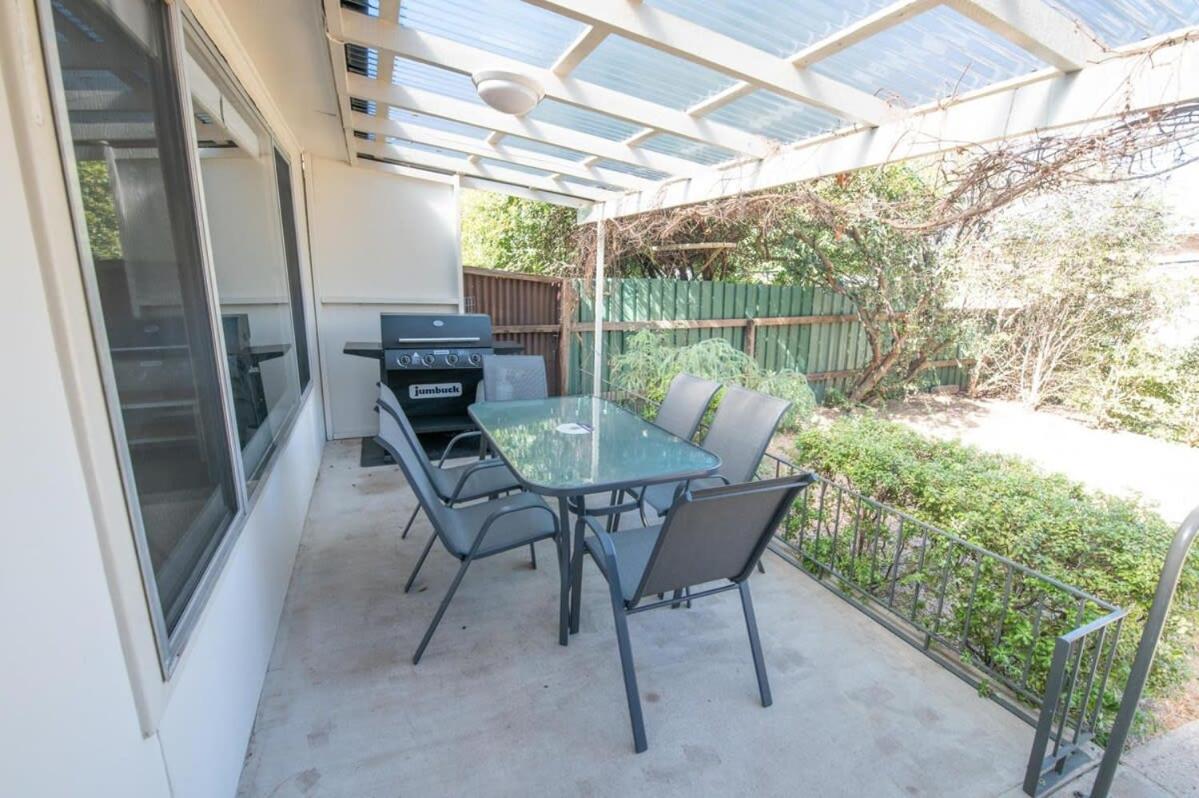 Sweet Caroline Sunny & Spacious Sleeps 6