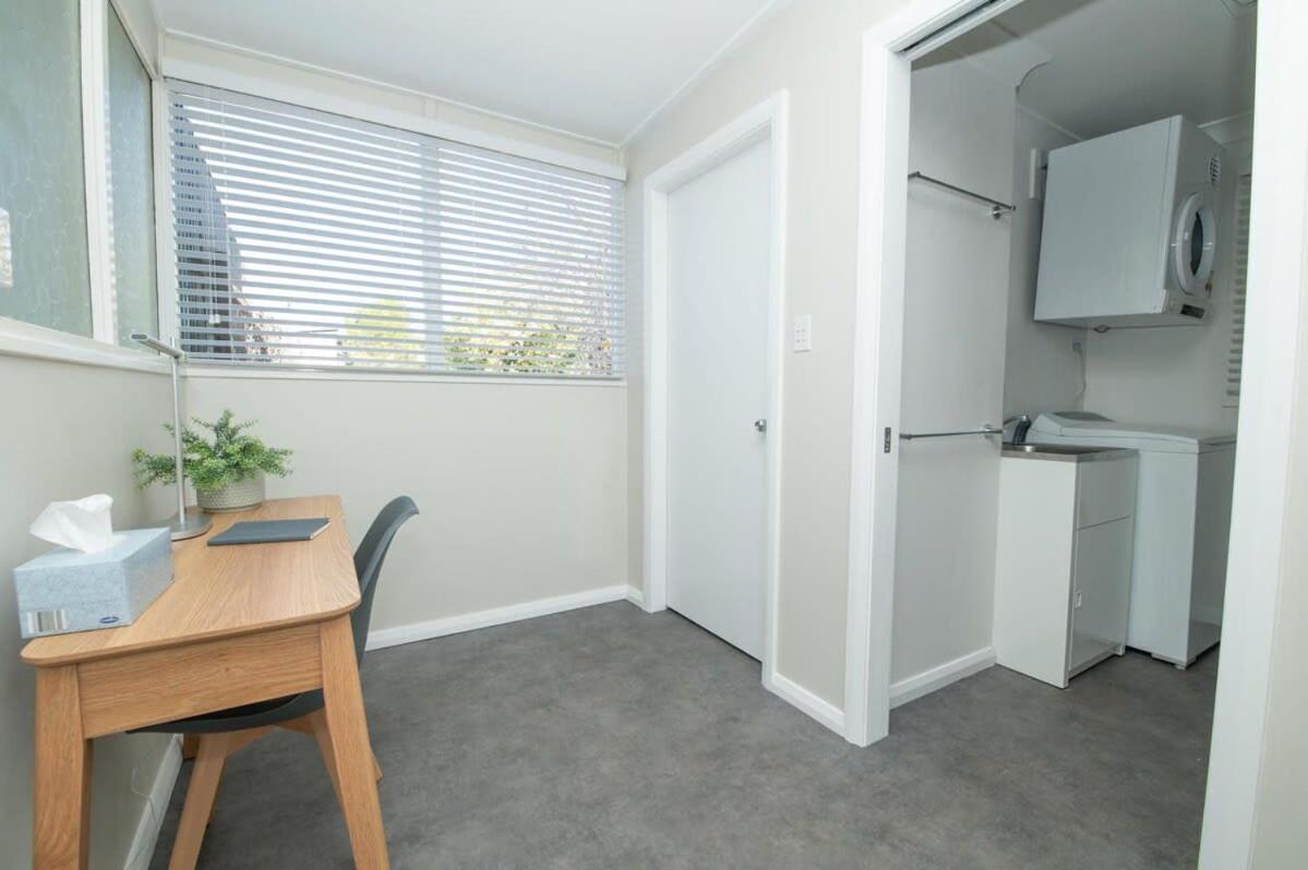 Sweet Caroline Sunny & Spacious Sleeps 6