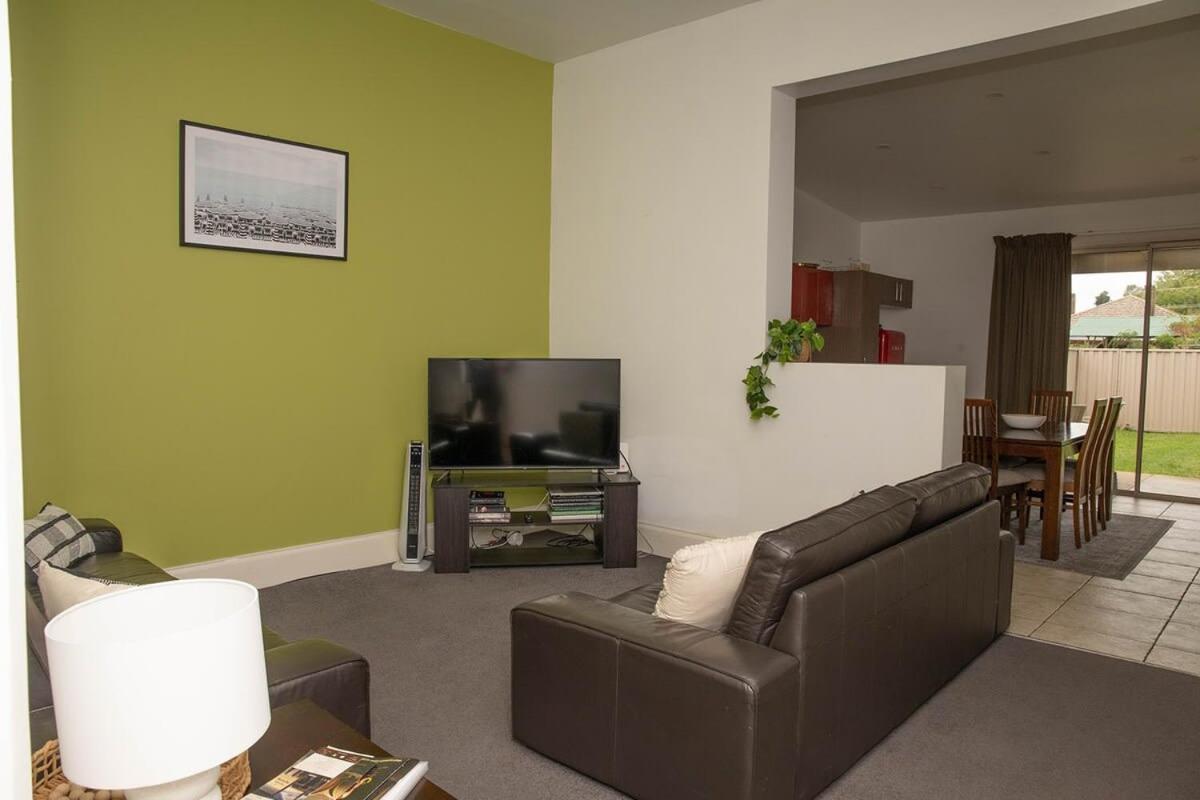 Edward Cottage - Trendy East Orange, Close to CBD