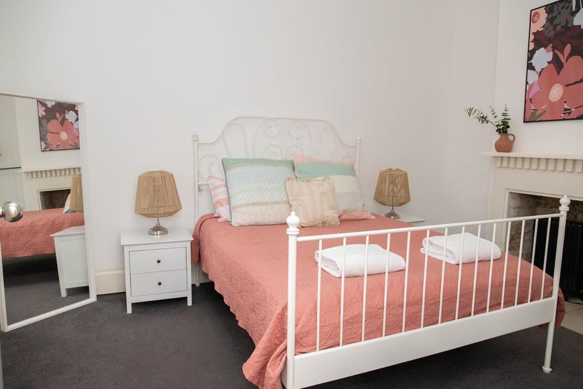 Edward Cottage - Trendy East Orange, Close to CBD