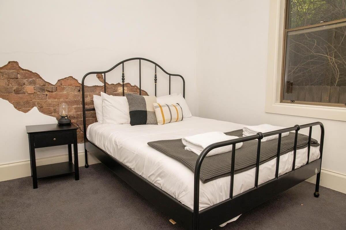 Edward Cottage - Trendy East Orange, Close to CBD