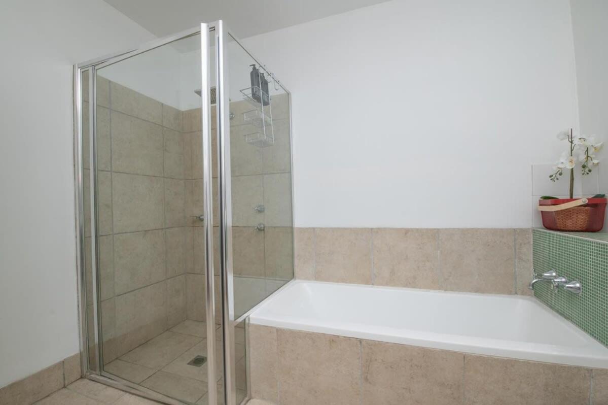 Edward Cottage - Trendy East Orange, Close to CBD