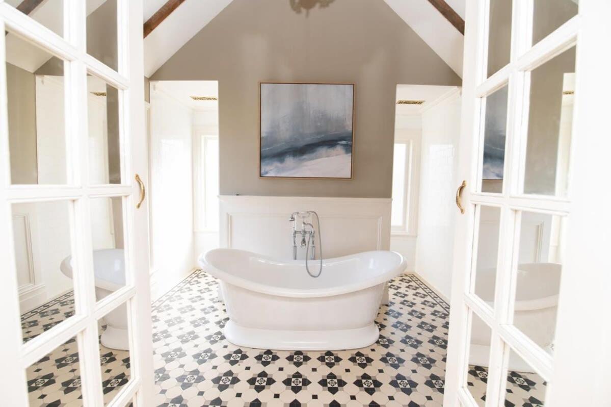 The Hermitage Truly Spectacular Sleeps 12