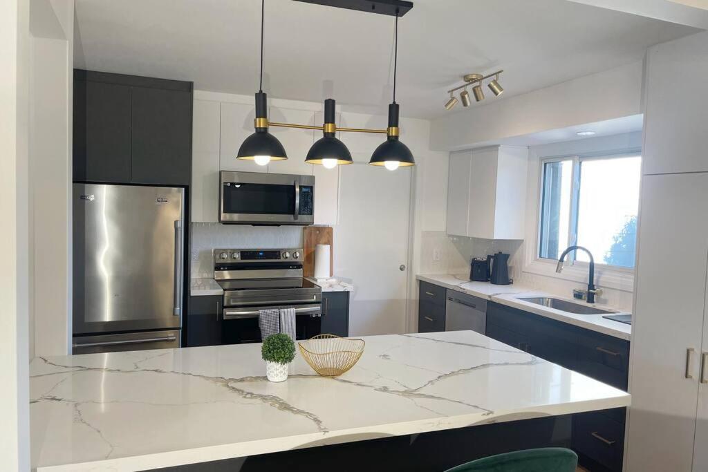 3 Bdr Bungalow in Burlington