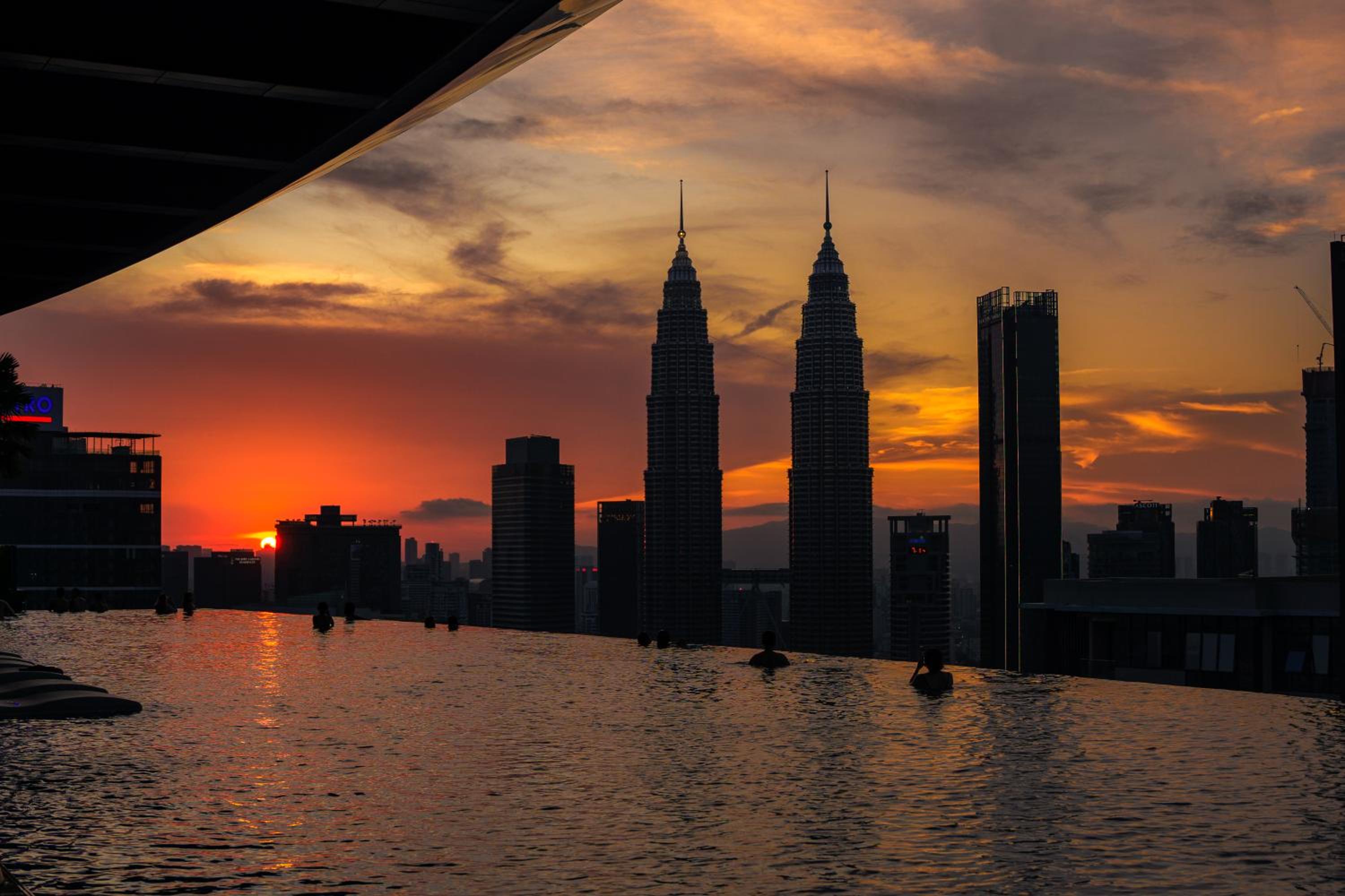 Eaton Residences KLCC by Plush photo 1