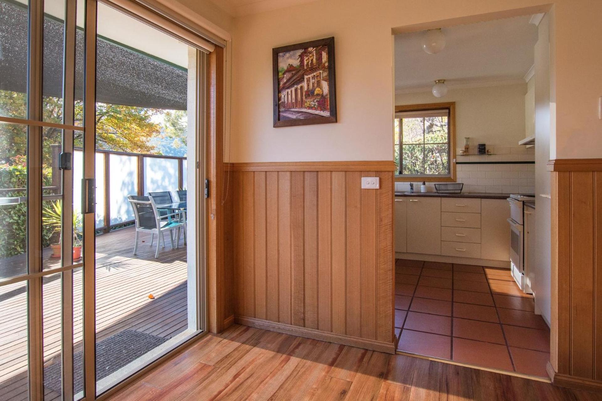 9a Woodlands Grove