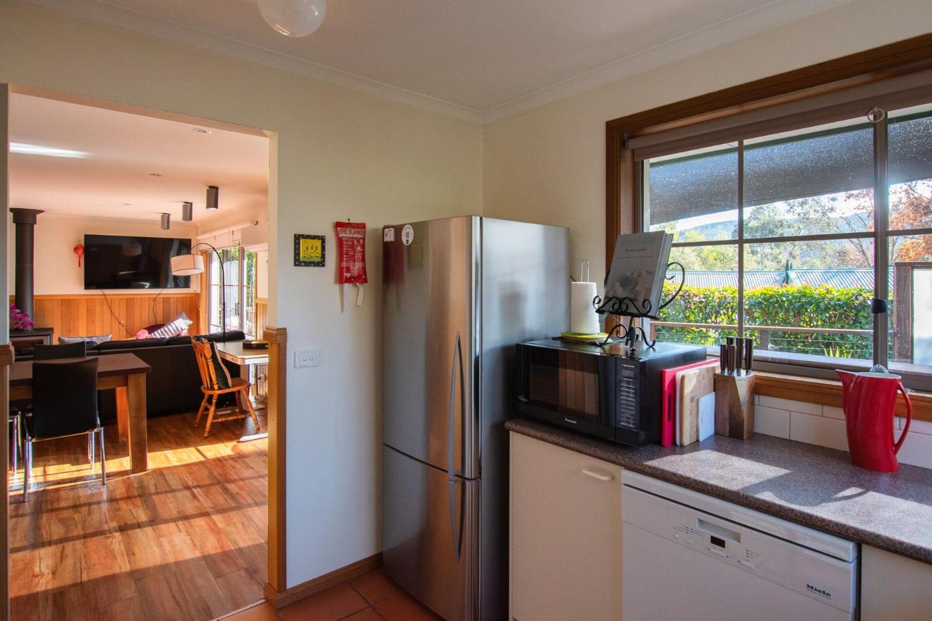 9a Woodlands Grove
