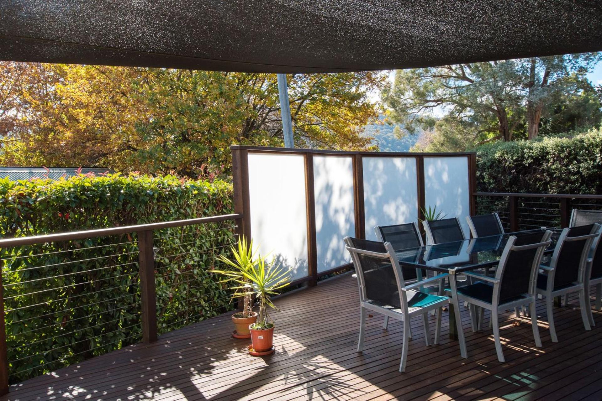 9a Woodlands Grove