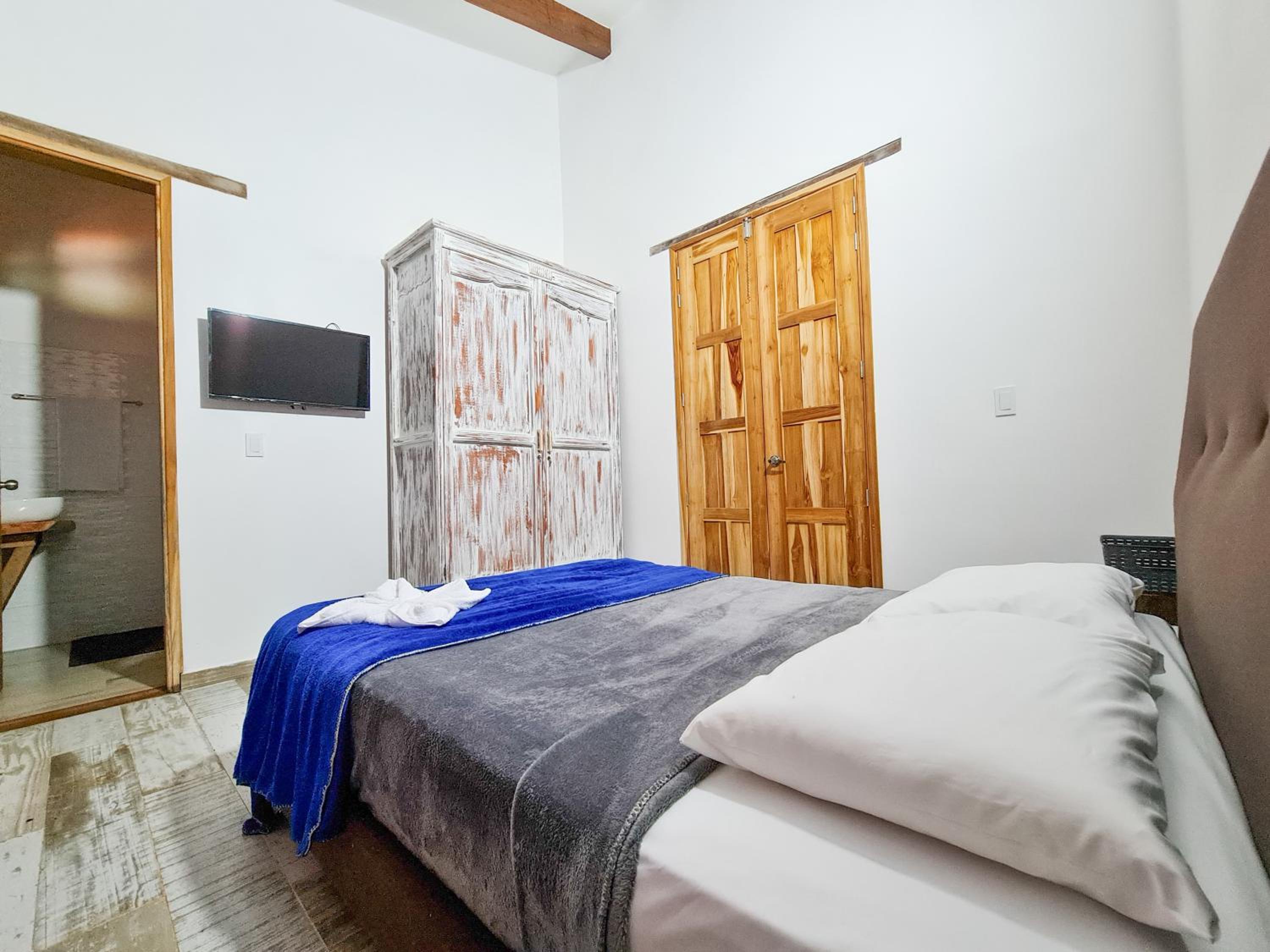 La Mercedes Cattaleya Hostal By Mh