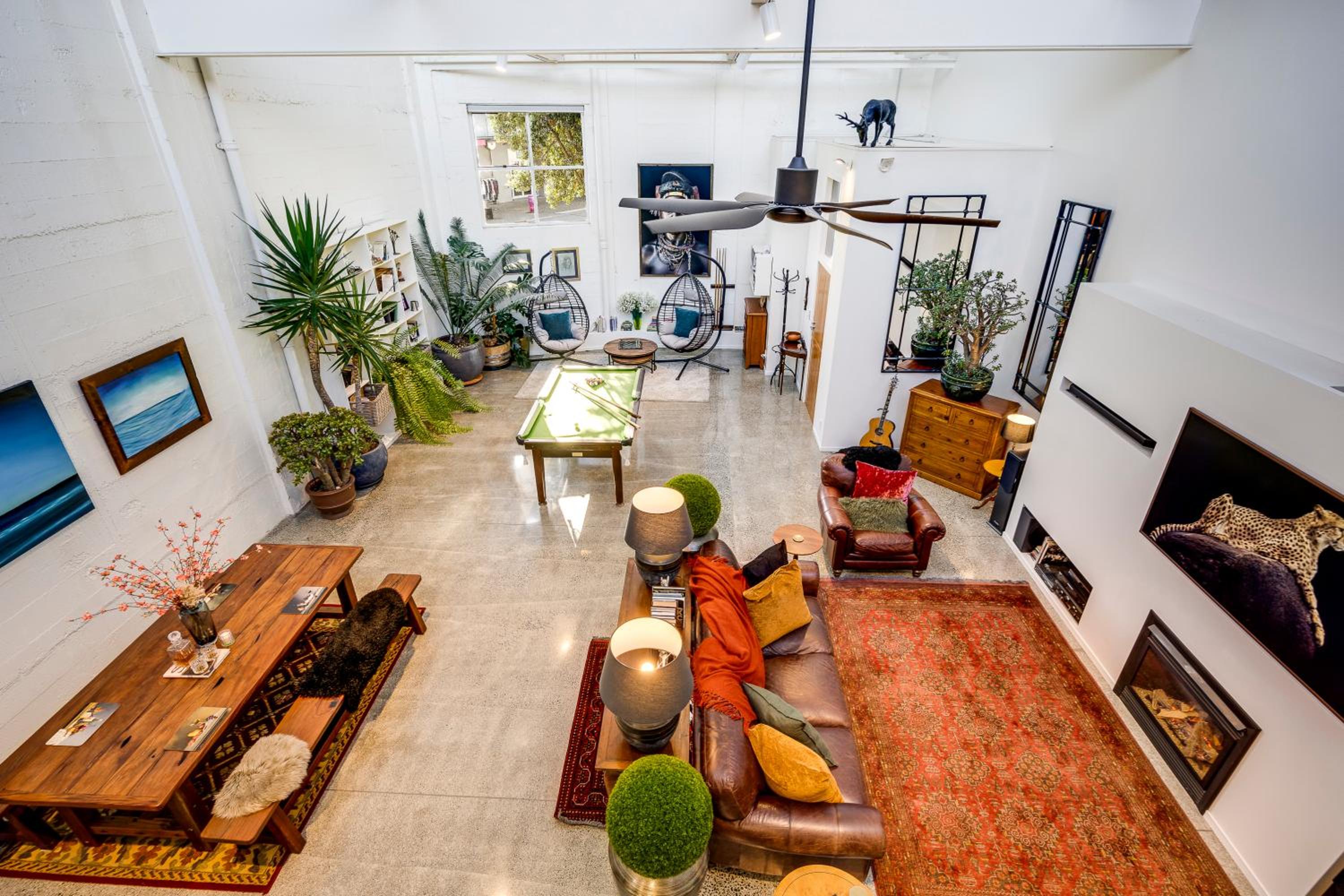lounge