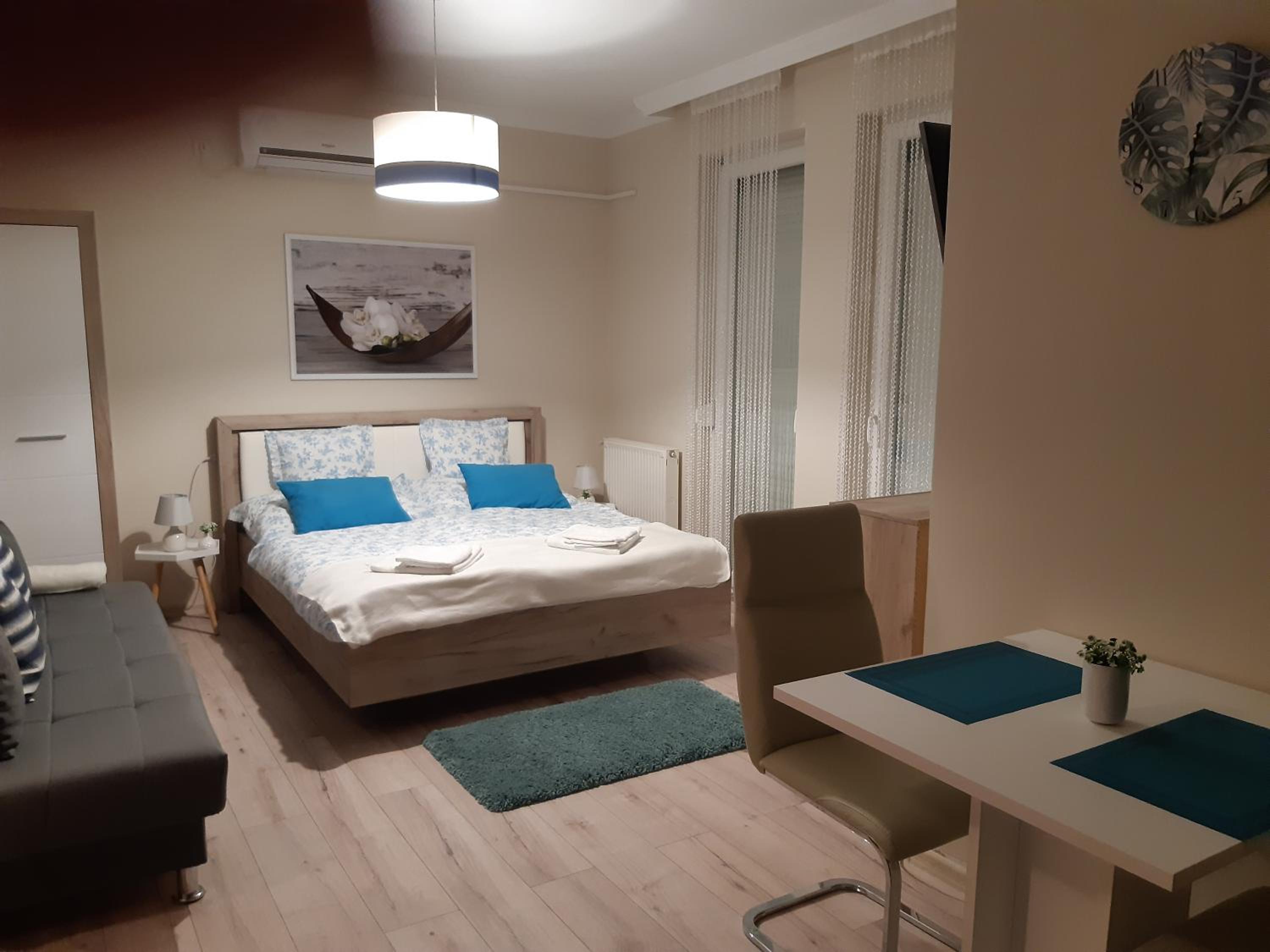 Manna Kölcsey Apartment view 4