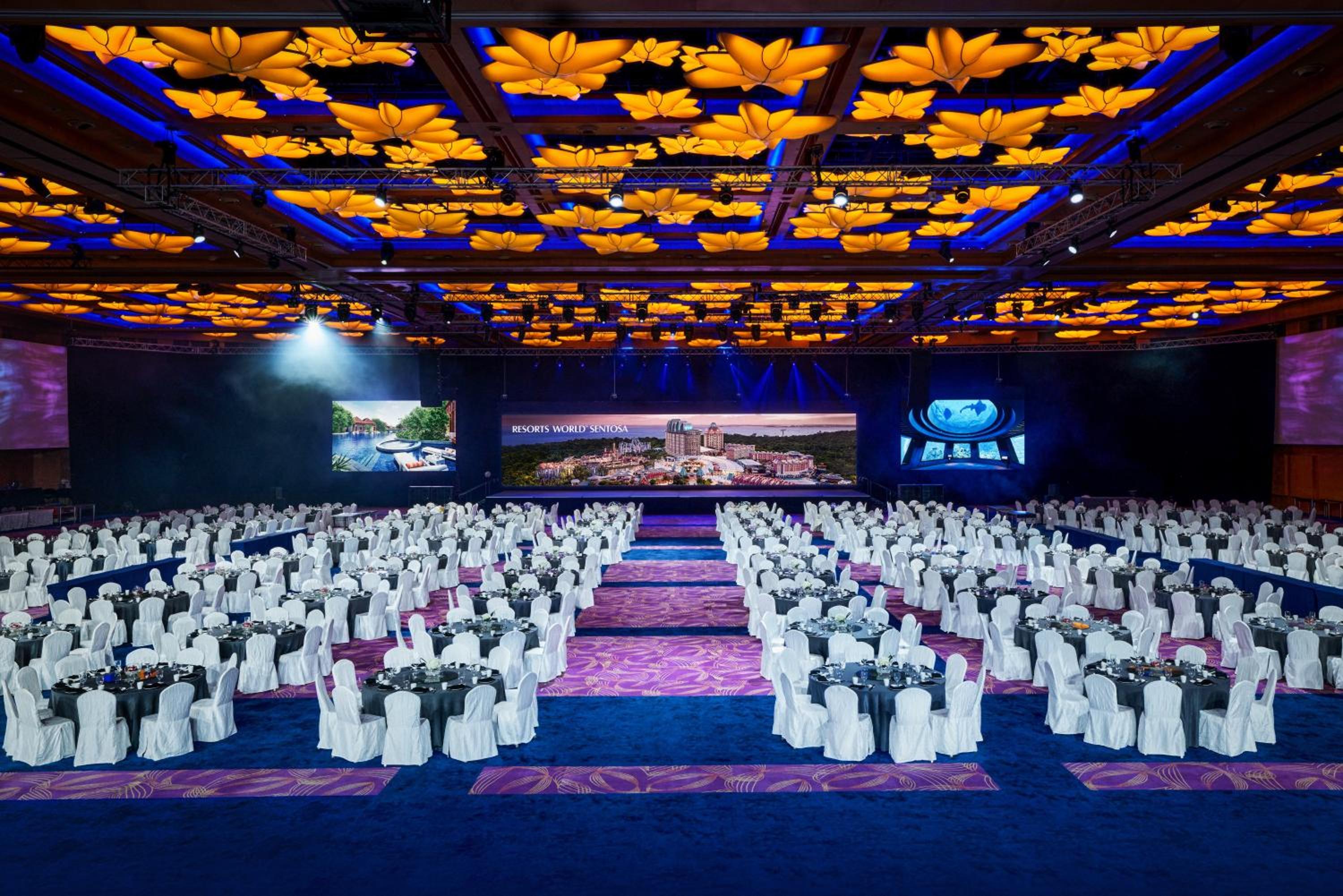 Resorts World Sentosa - Hotel Michael