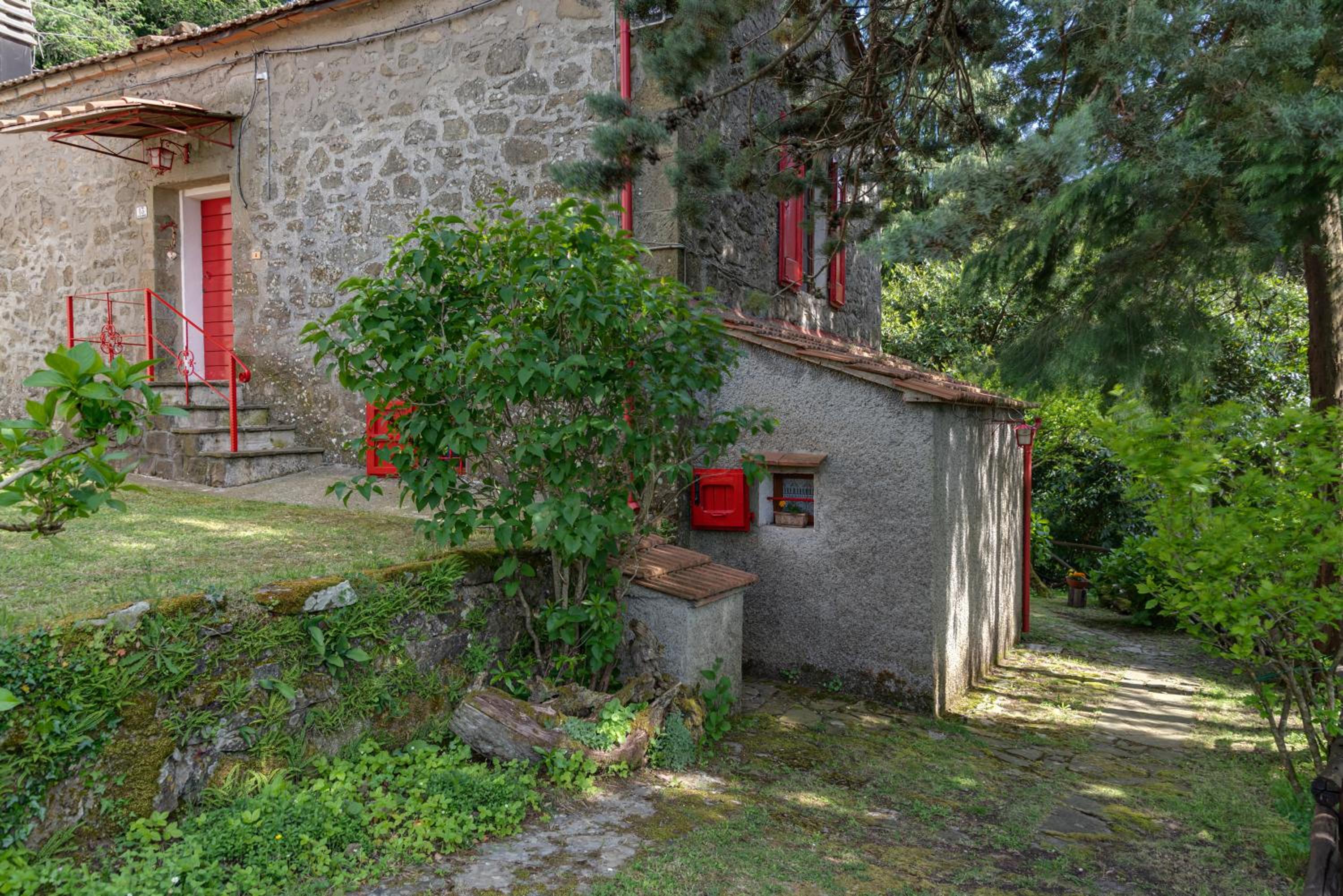 Casale Il Ricavo view 3