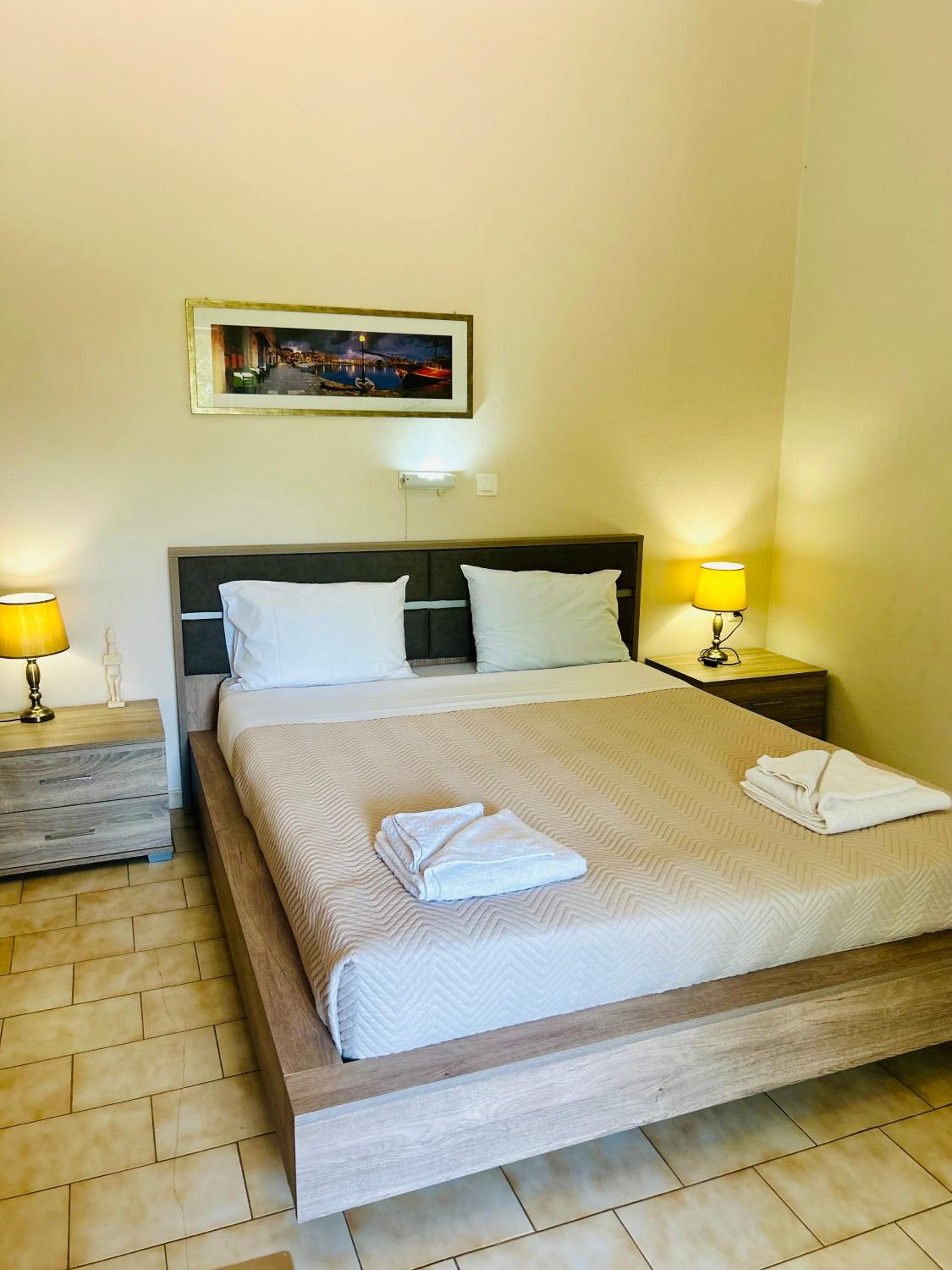 Esperia apartments