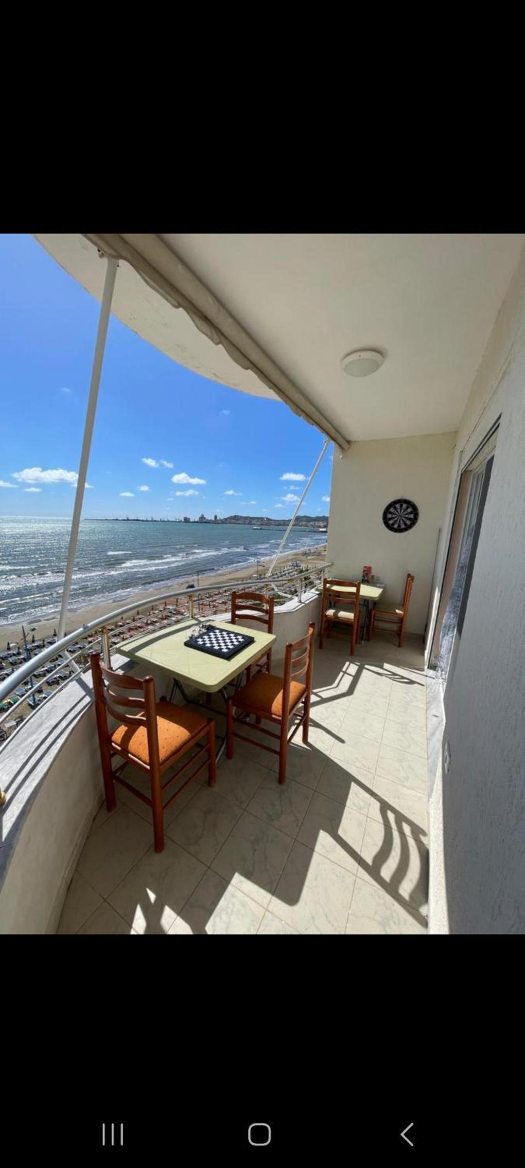 Divino Beachfront Apartment