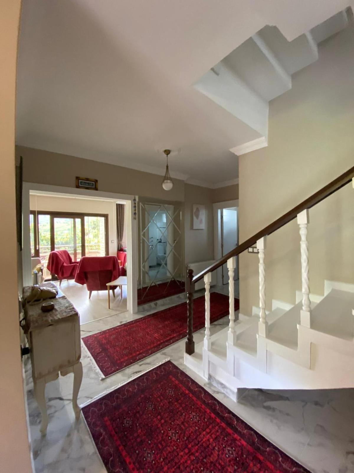 Vinland Villa Atalar