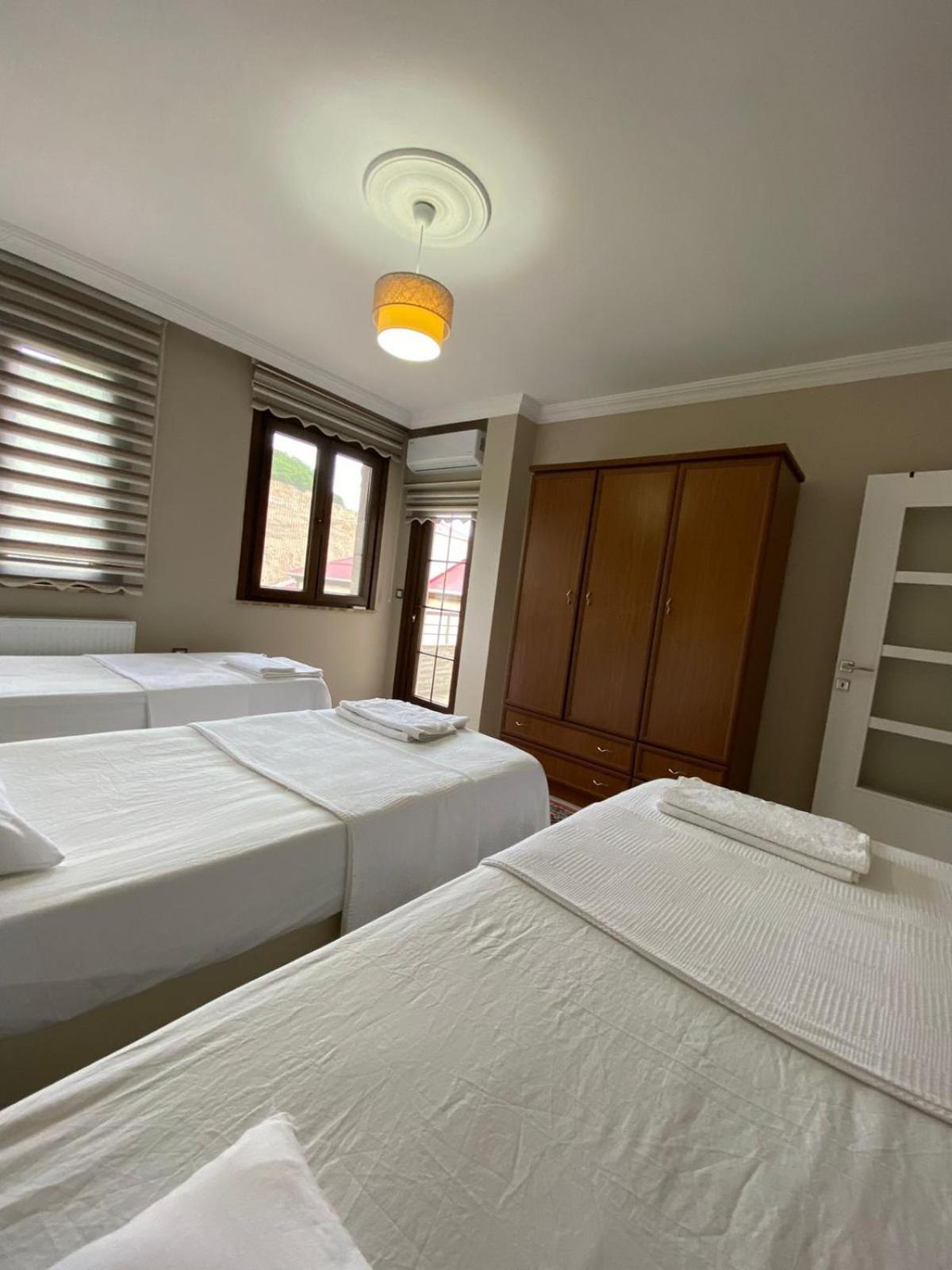 Vinland Villa Atalar