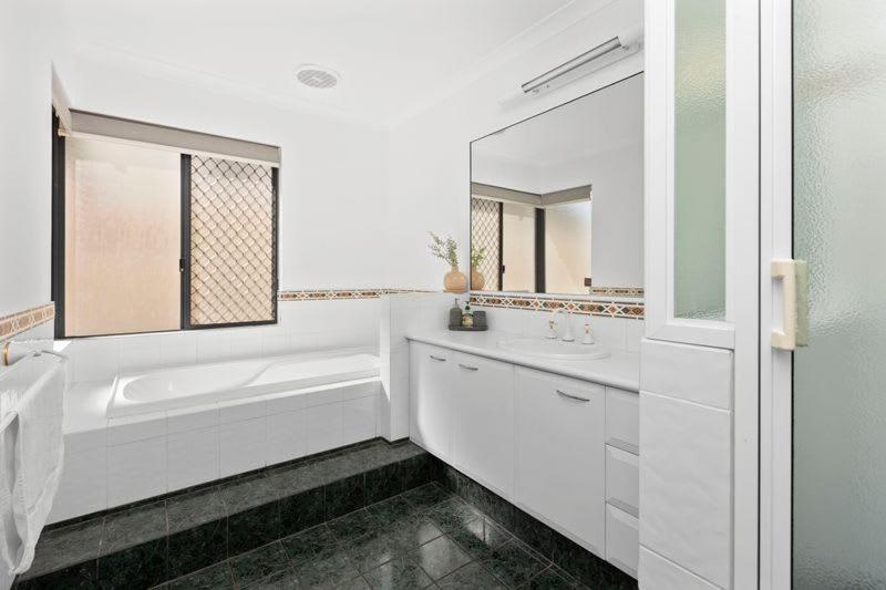 Beachfront Escape Private Pool and Beach Access