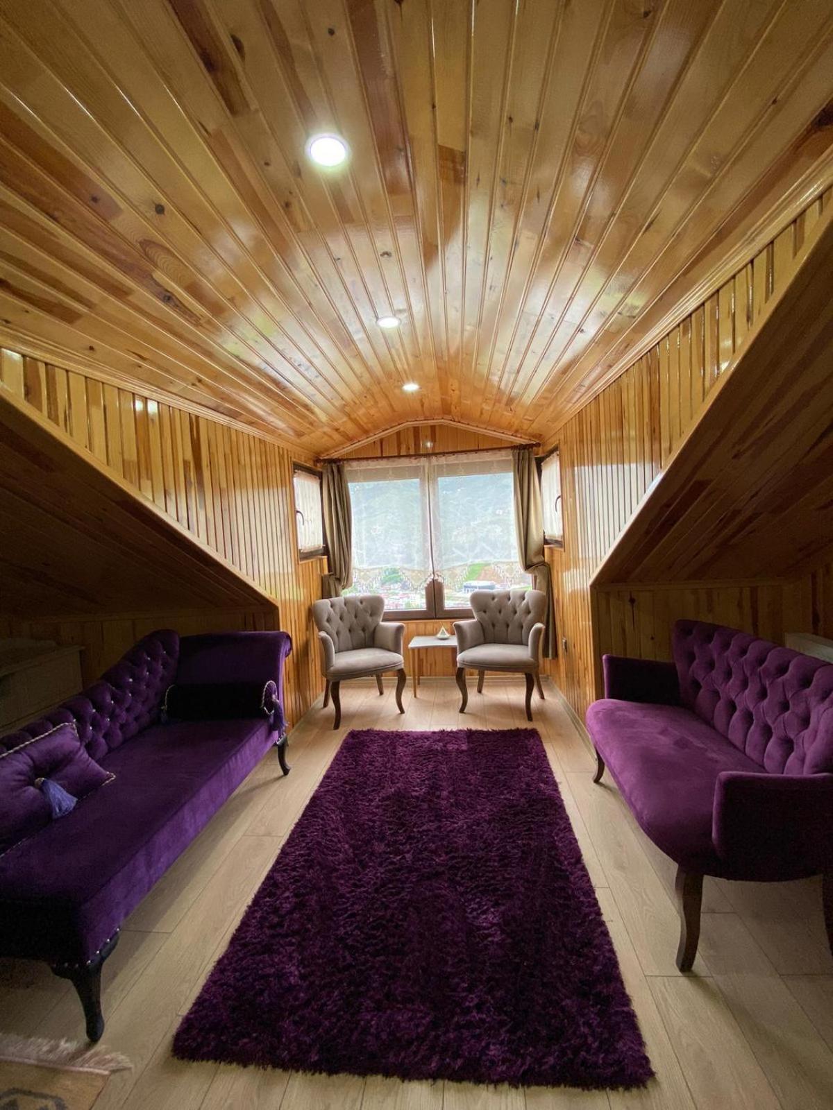 Vinland Villa Atalar