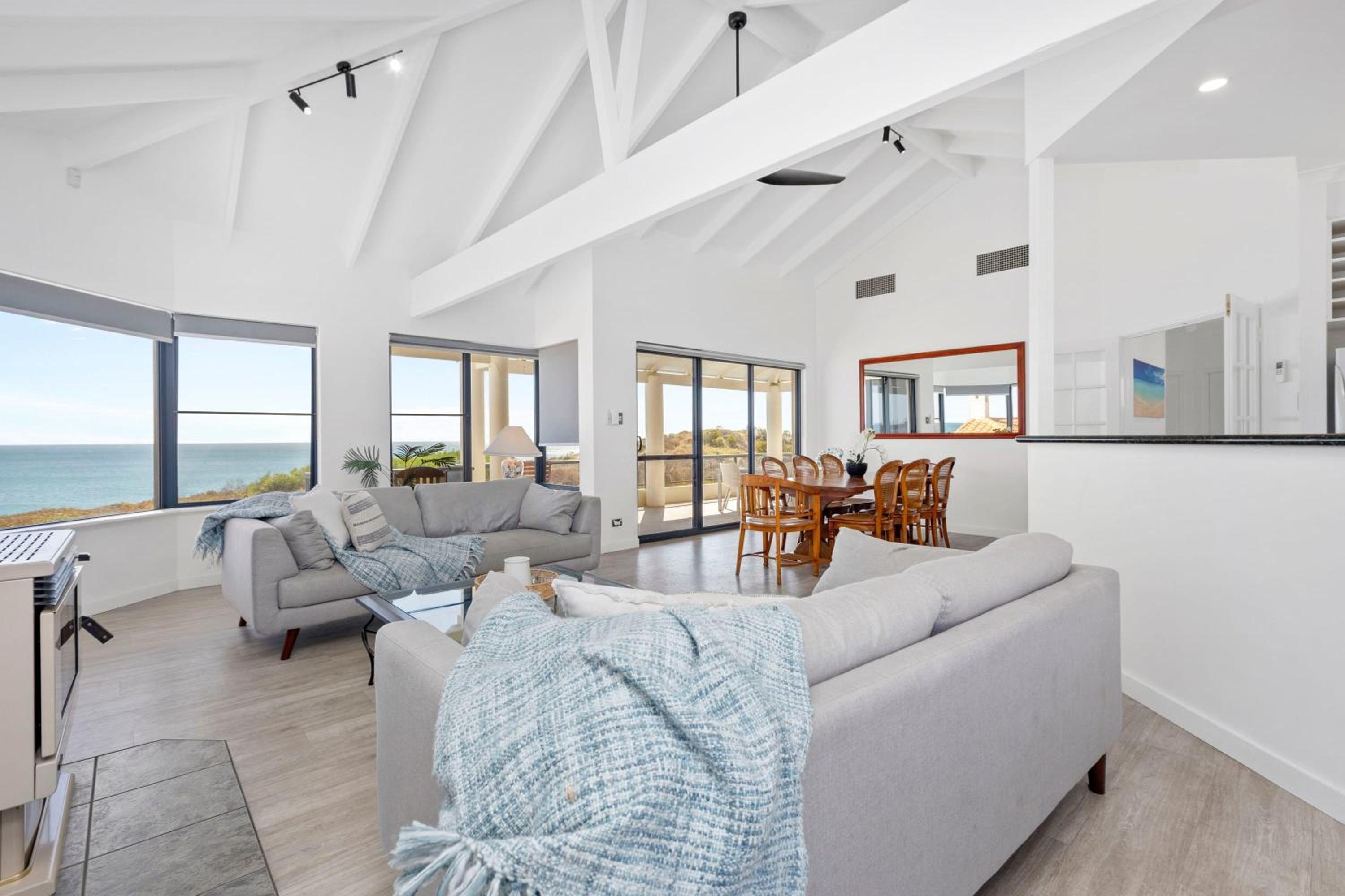 Beachfront Escape Private Pool and Beach Access