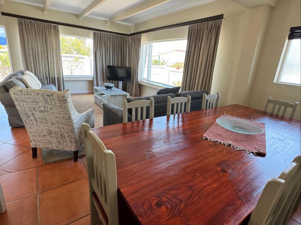 Moments Guesthouse, Kleinmond