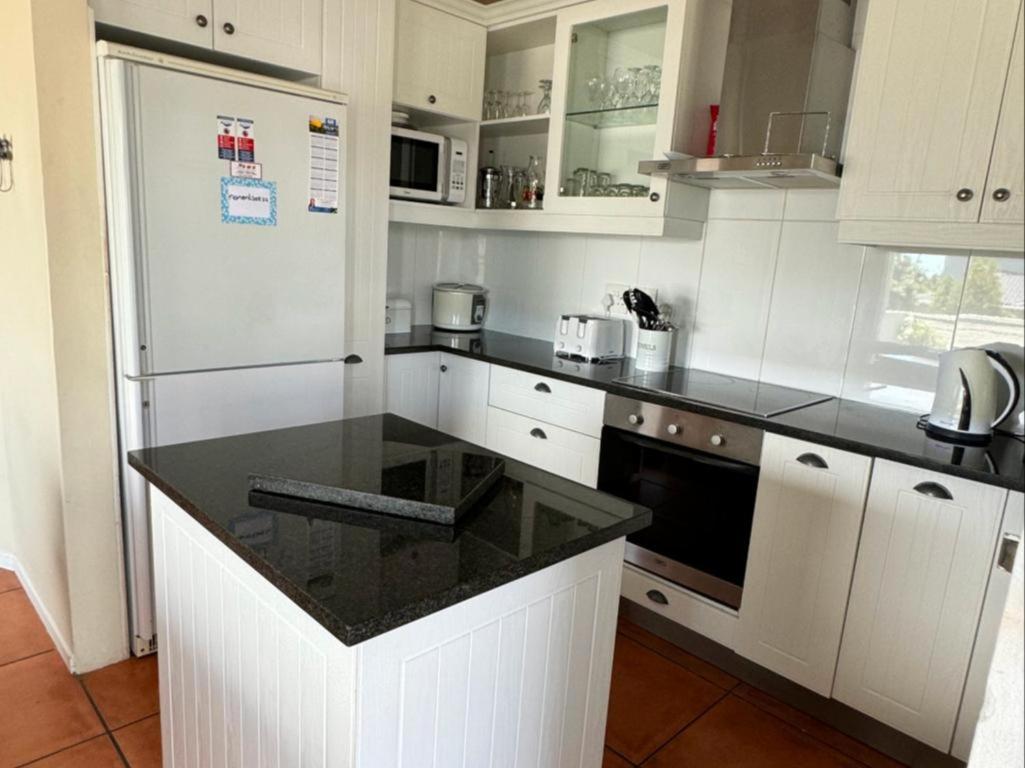 Moments Guesthouse, Kleinmond, photo 18