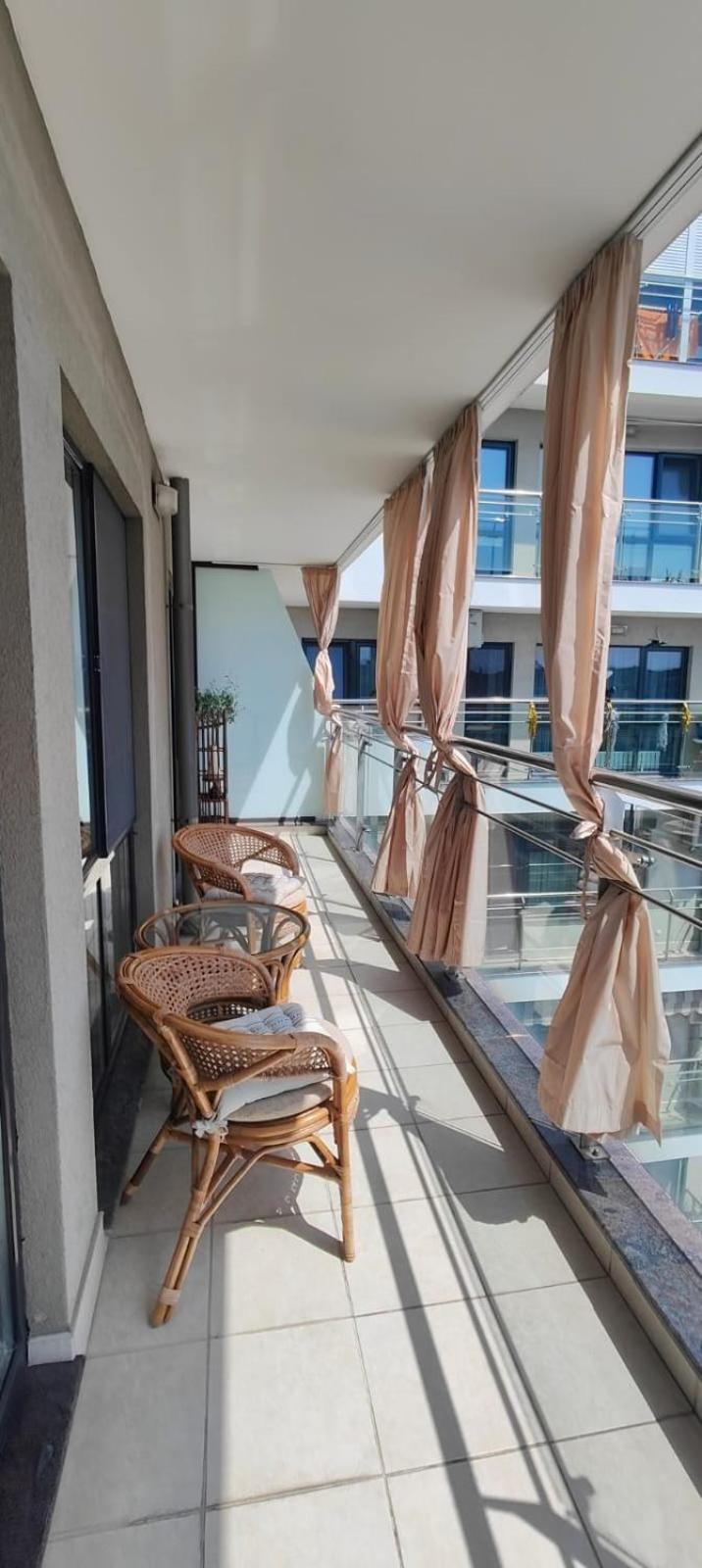 Luxury Sea Sunset Deluxe Apartment