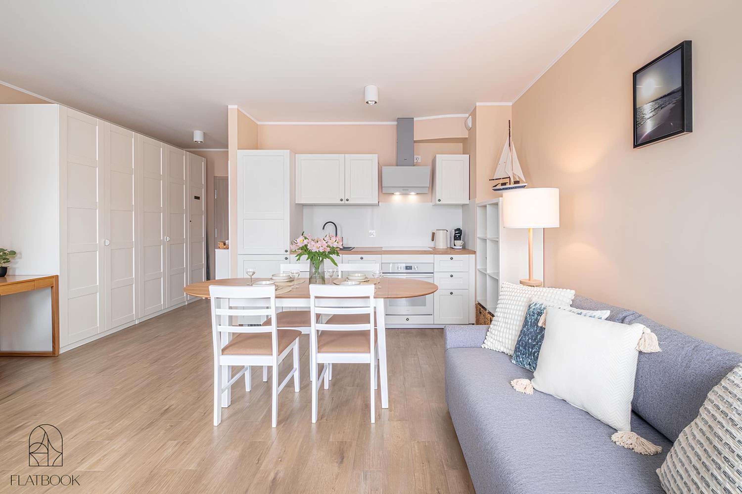 Flatbook Apartamenty - Przystań Cztery Pory Roku Sztutowo z bilardem i parkingiem