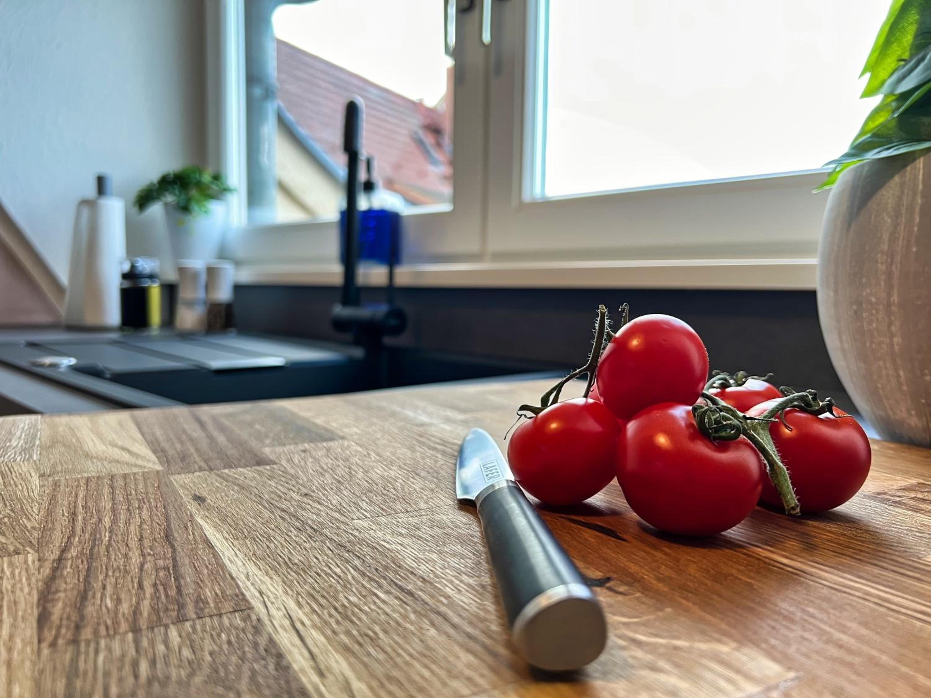 Helle großzügige Dachgeschoss Wohnung I Parkplatz I Schloss Blick #Cosiness Company