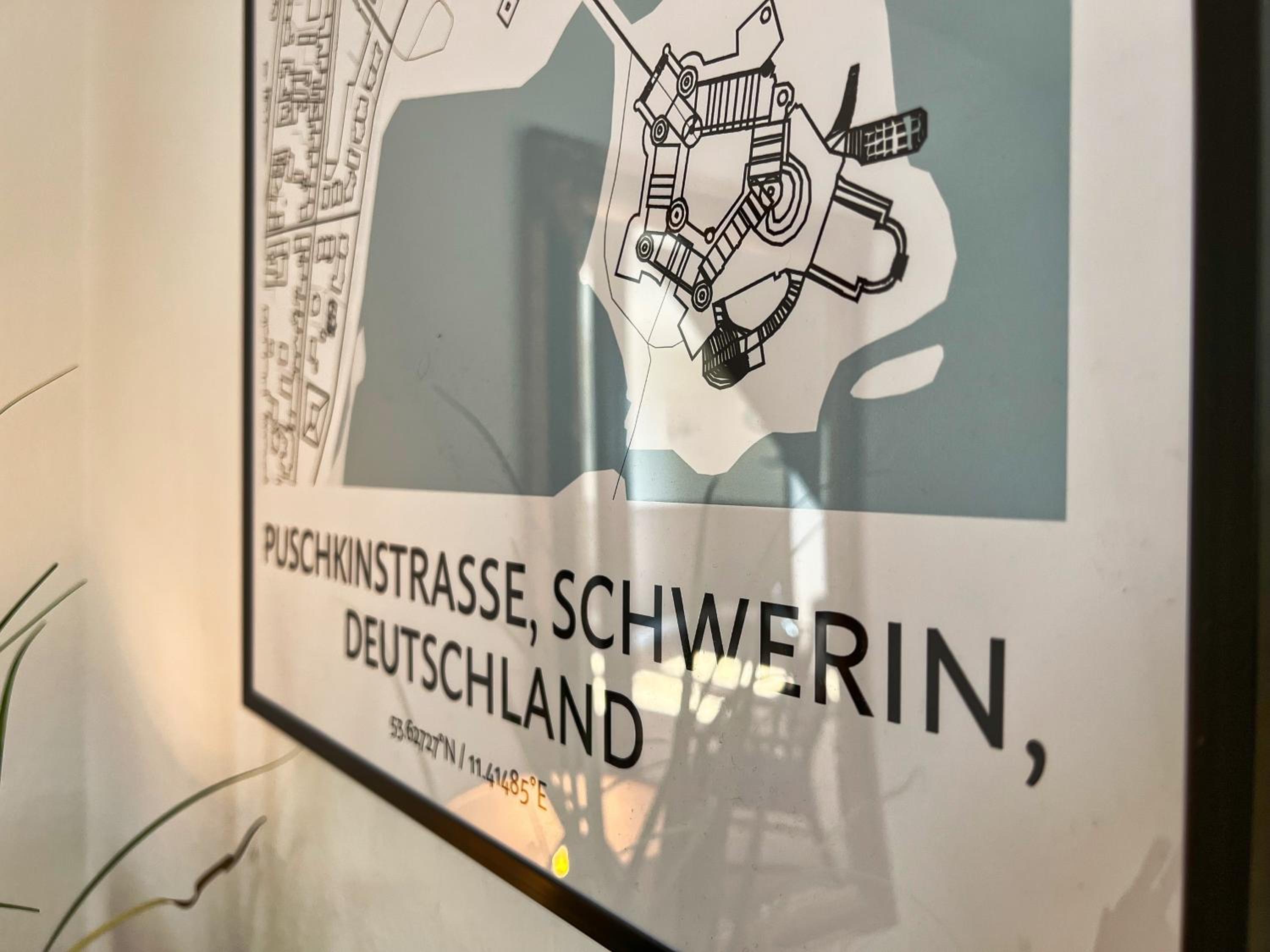 Helle großzügige Dachgeschoss Wohnung I Parkplatz I Schloss Blick #Cosiness Company
