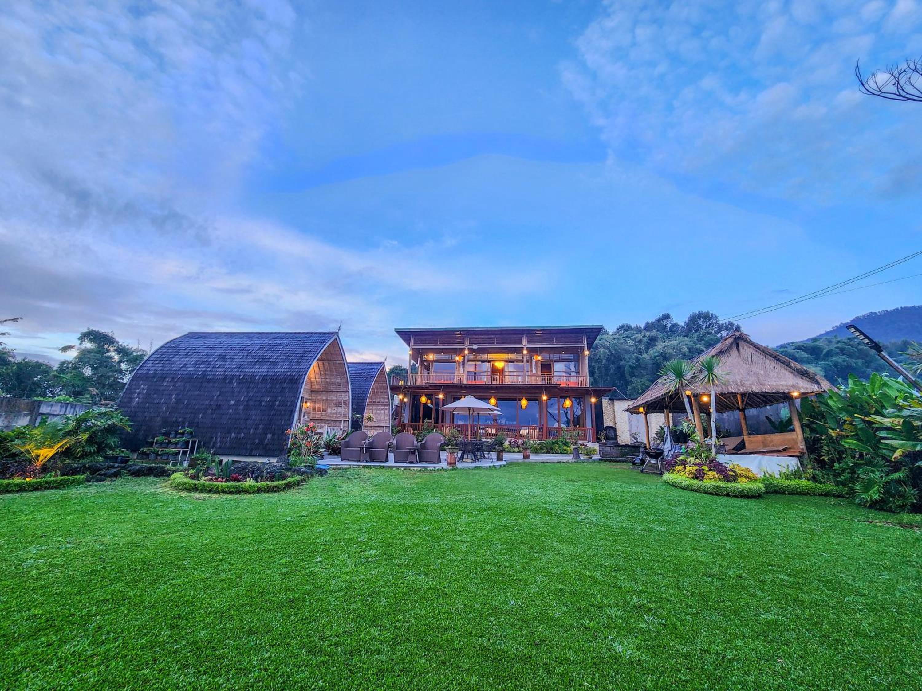 Mountain Healing Villa by Nagisa Bali view 4