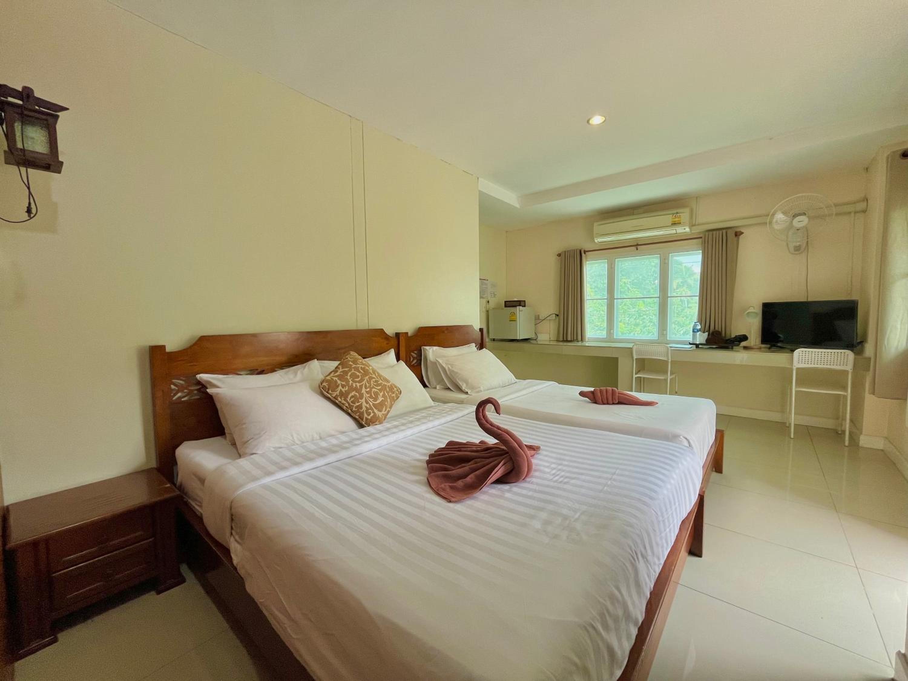 Baan Baramee House
