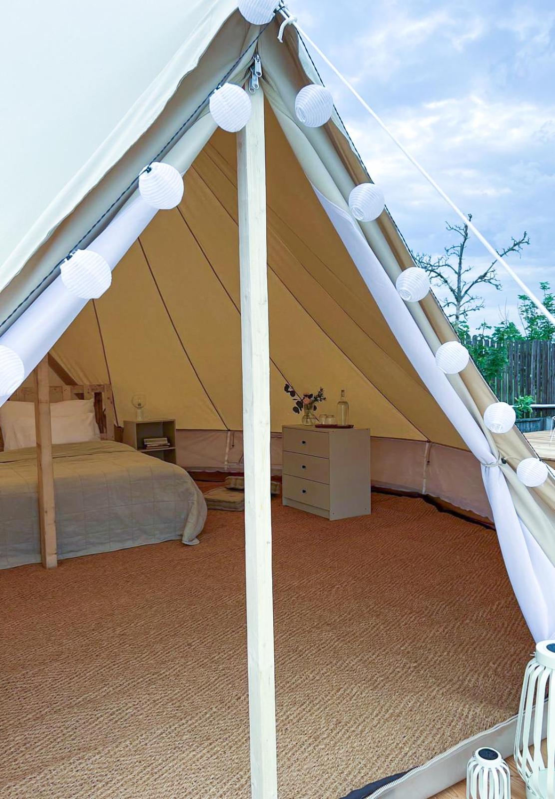 Glamping pospolu