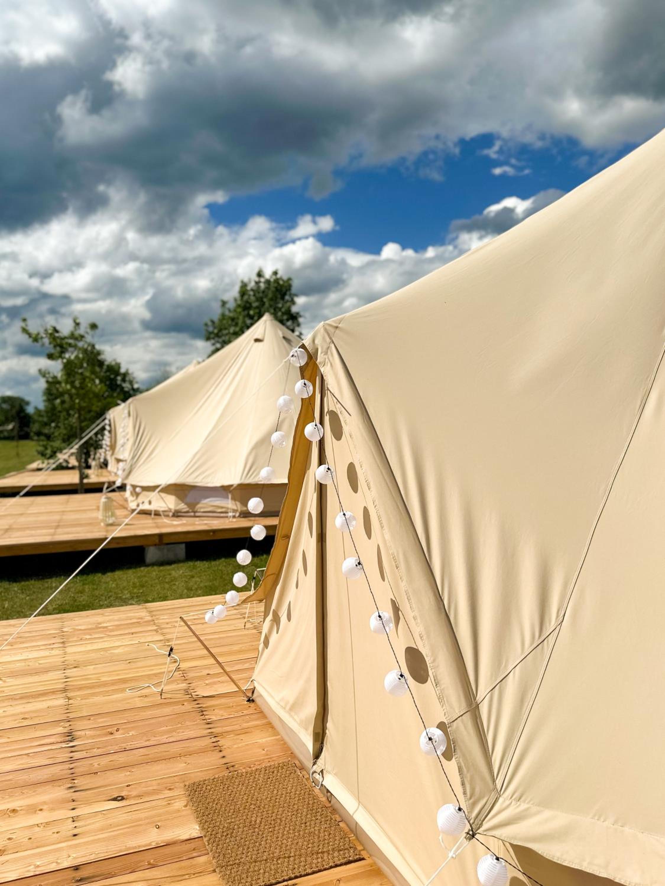 Glamping pospolu