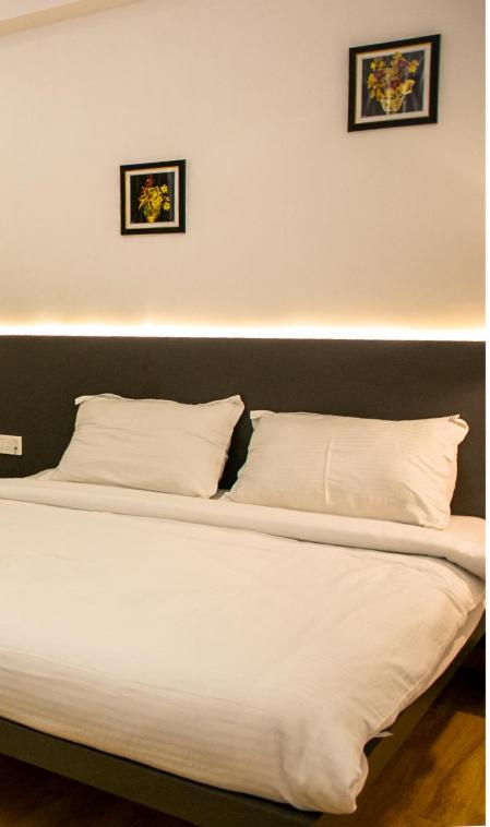 Madhushree Hotel