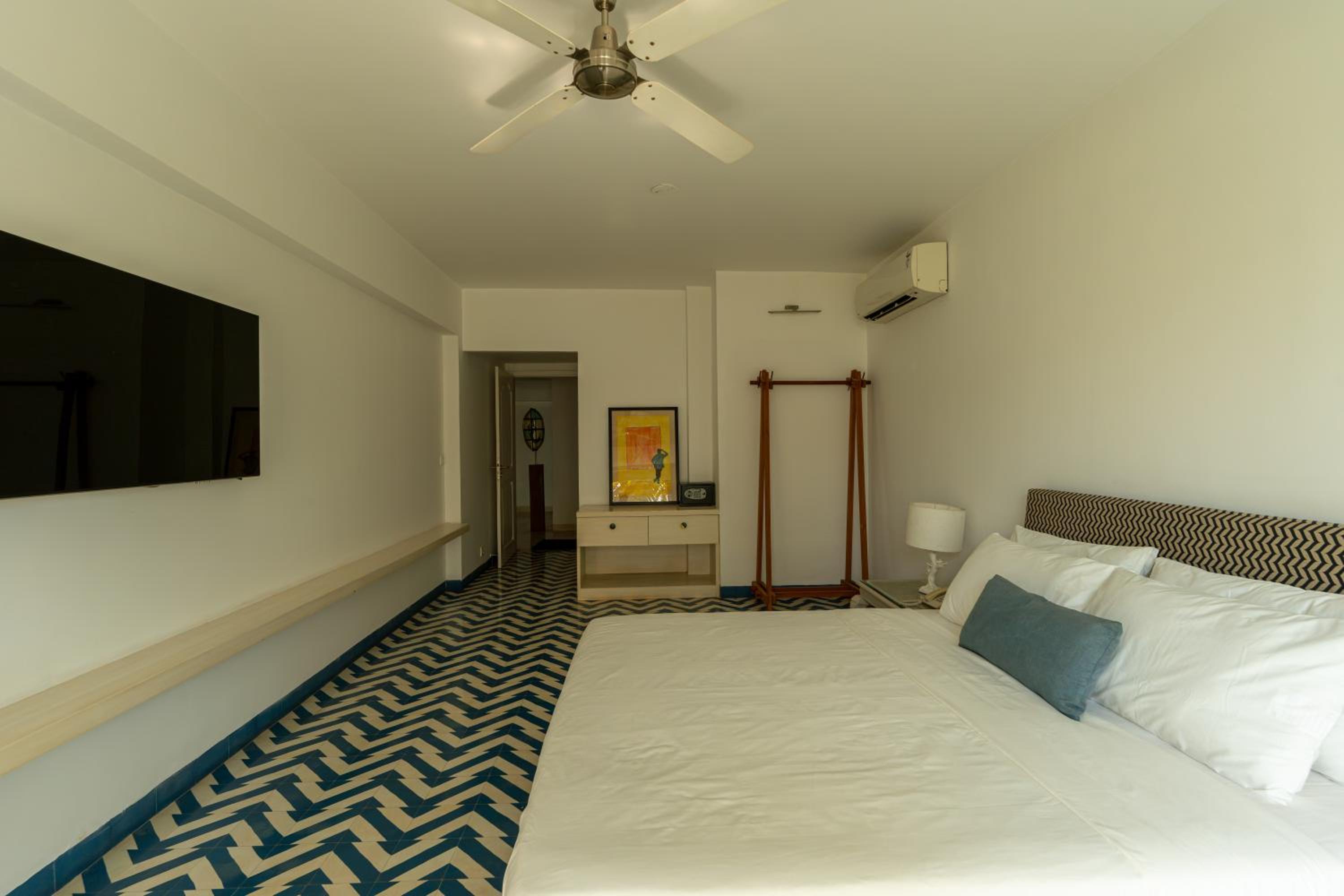 Rosastays Goa Bardez - A Four Bedroom Private Villa in Dona Paula view 2