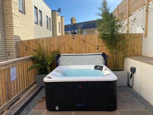 11 Breakwaters Way - Sandown view 5