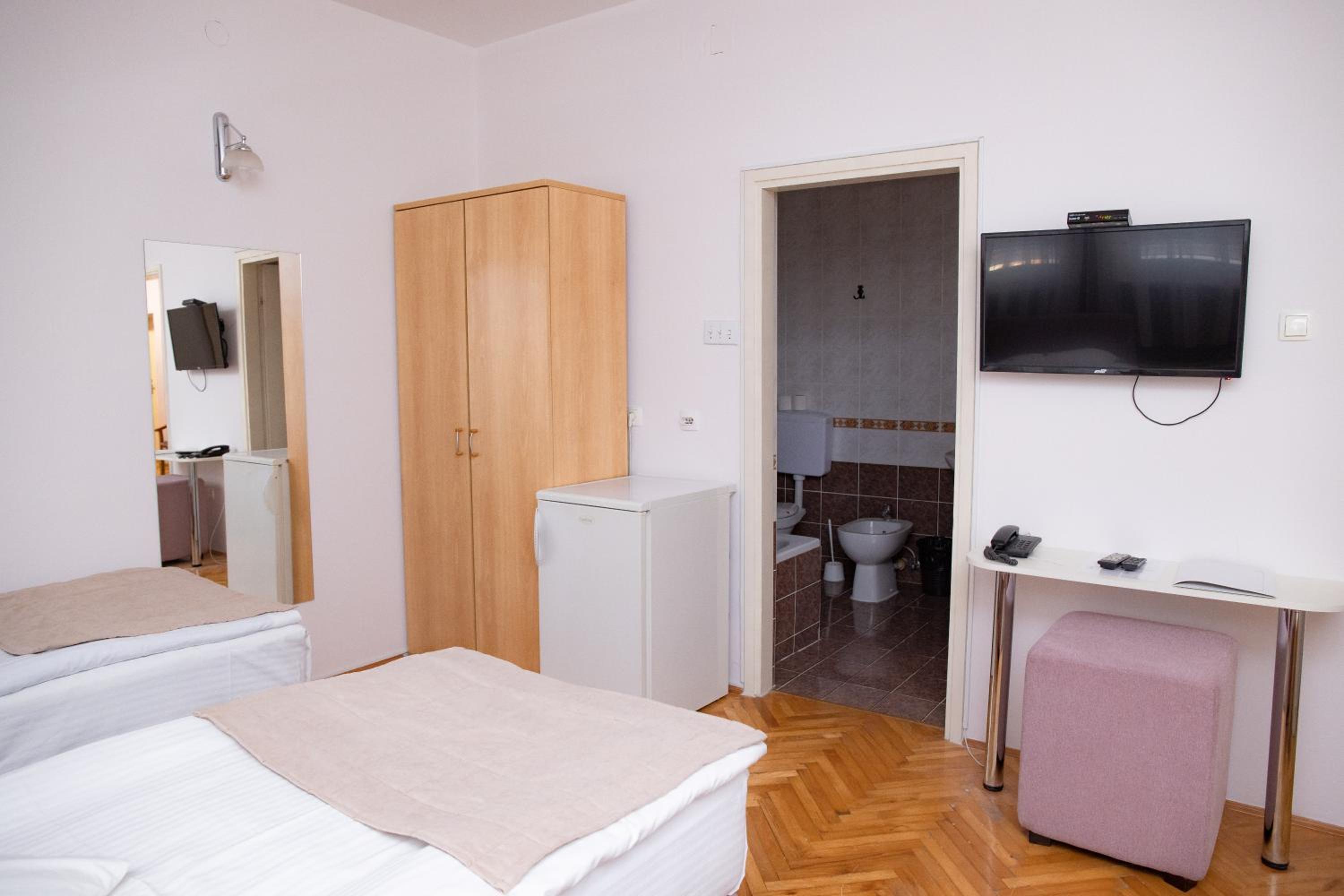 Motel New Sanatron