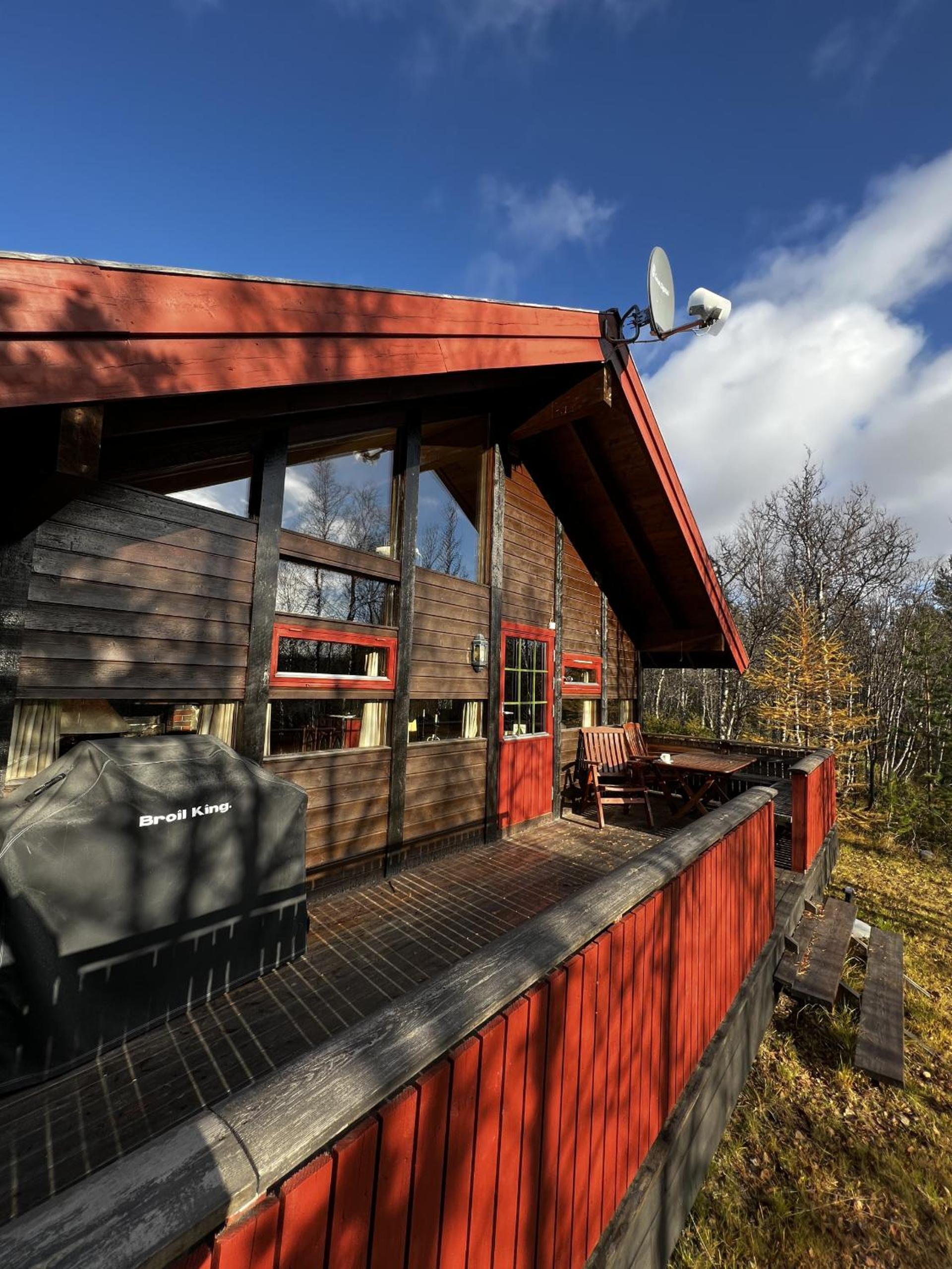 Cozy cabin on Geilo with jacuzzi, 5 min to ski slopes view 3