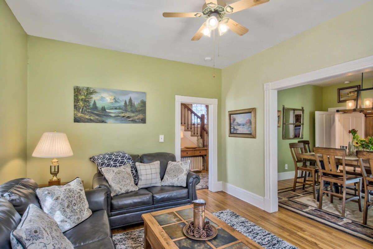 Victorian Charm With Hot Tub & Fire Pit Downtown