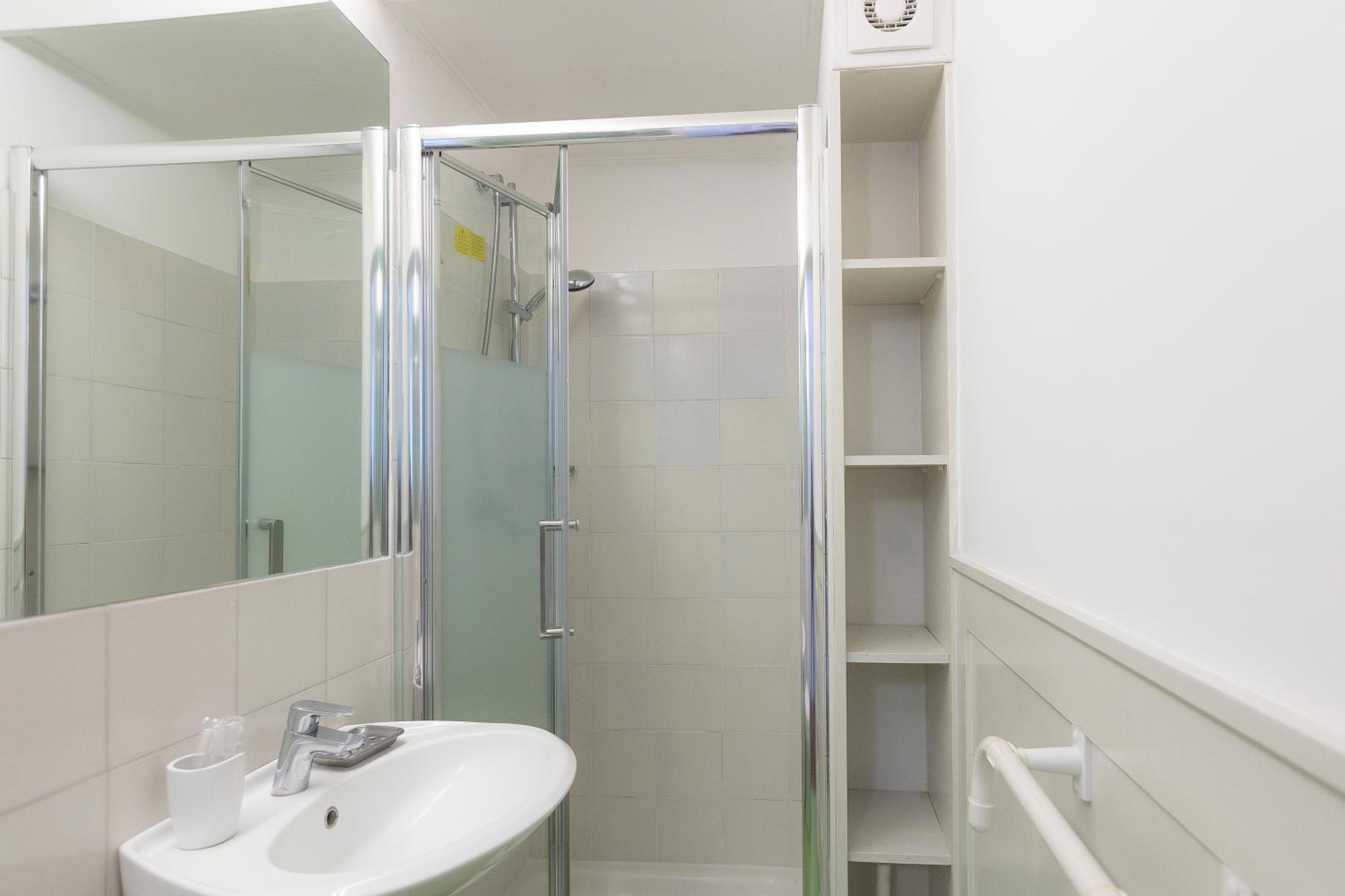 Frattina Atmosphere by Rental in Rome