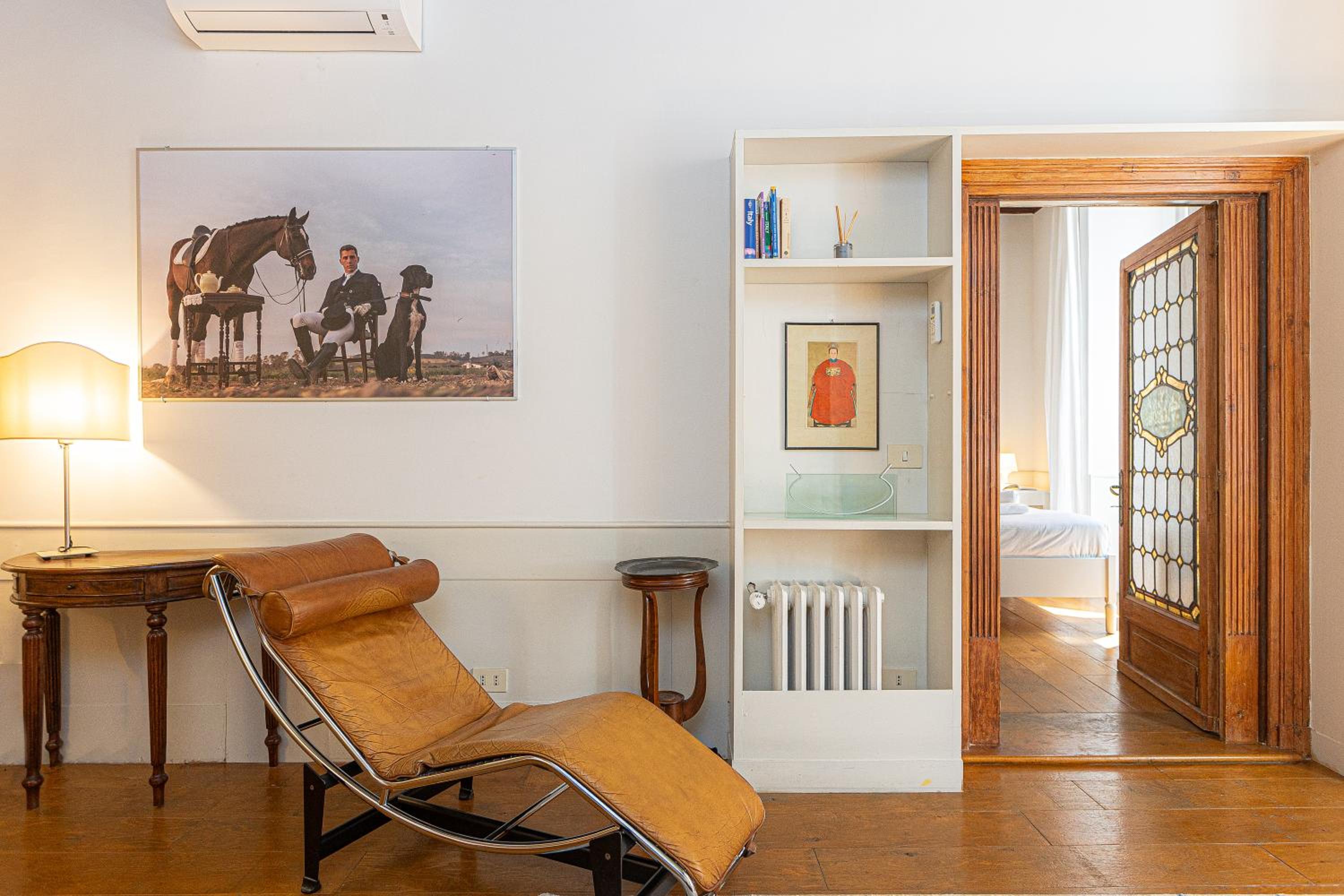 Frattina Atmosphere by Rental in Rome