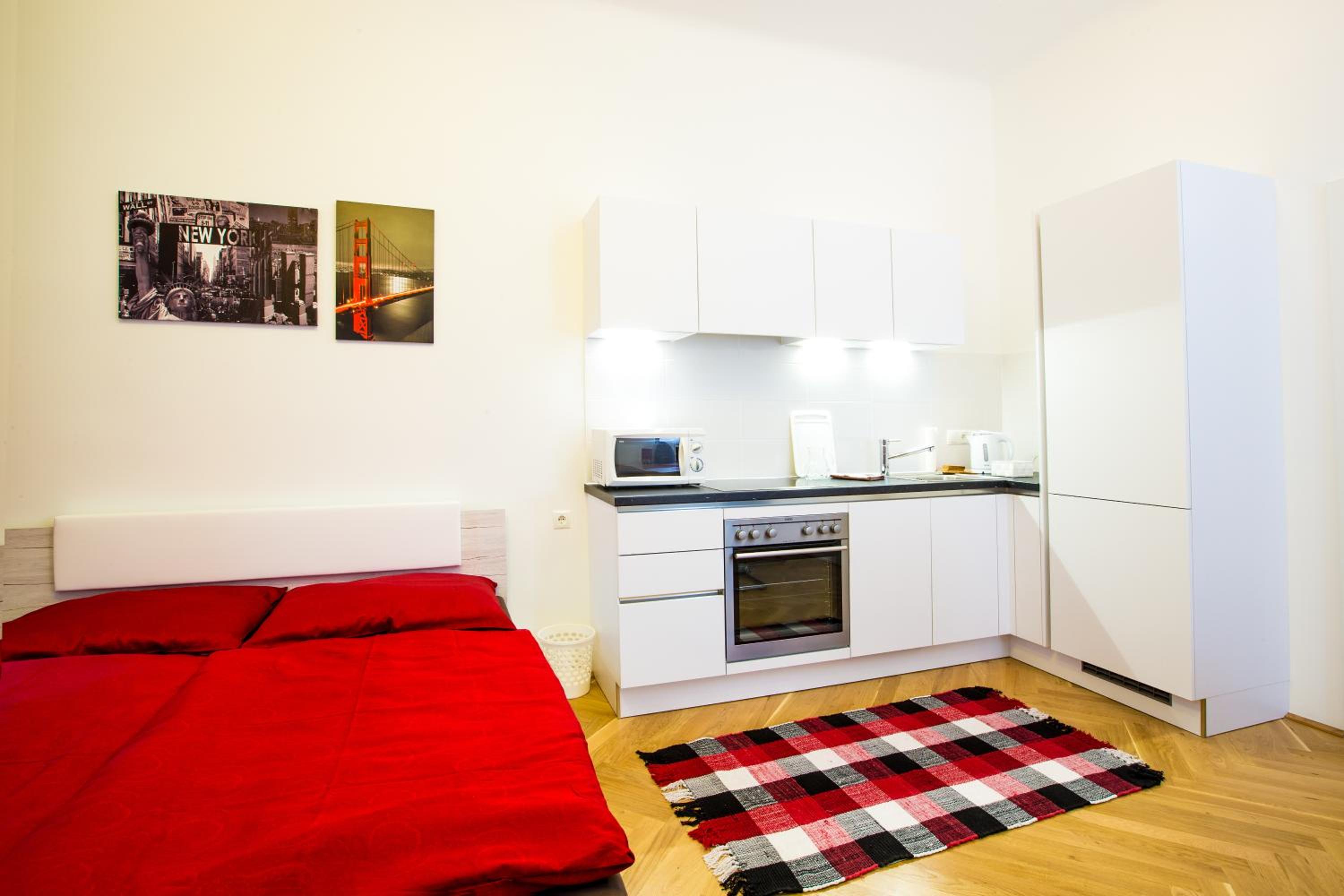 The Barts Apartments - Self Check-in
