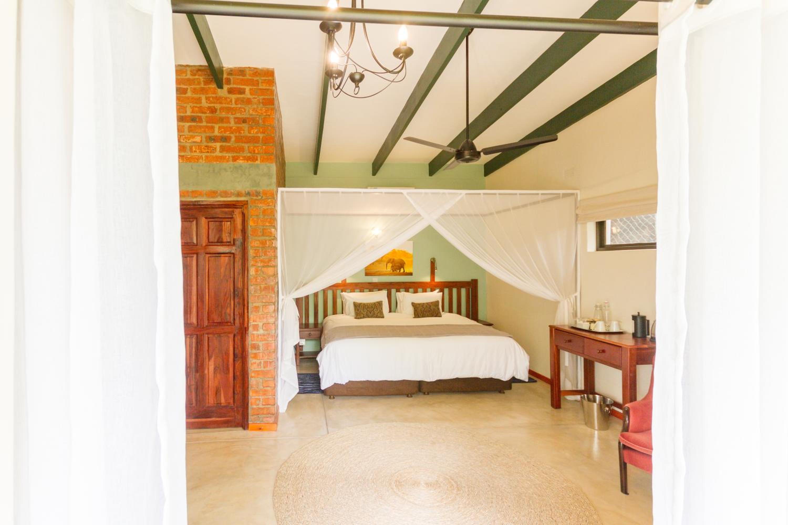 The Courtney Lodge